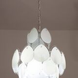 Vistosi White Murano Glass teardrop-shaped discs Chandelier, Italy, 1970s