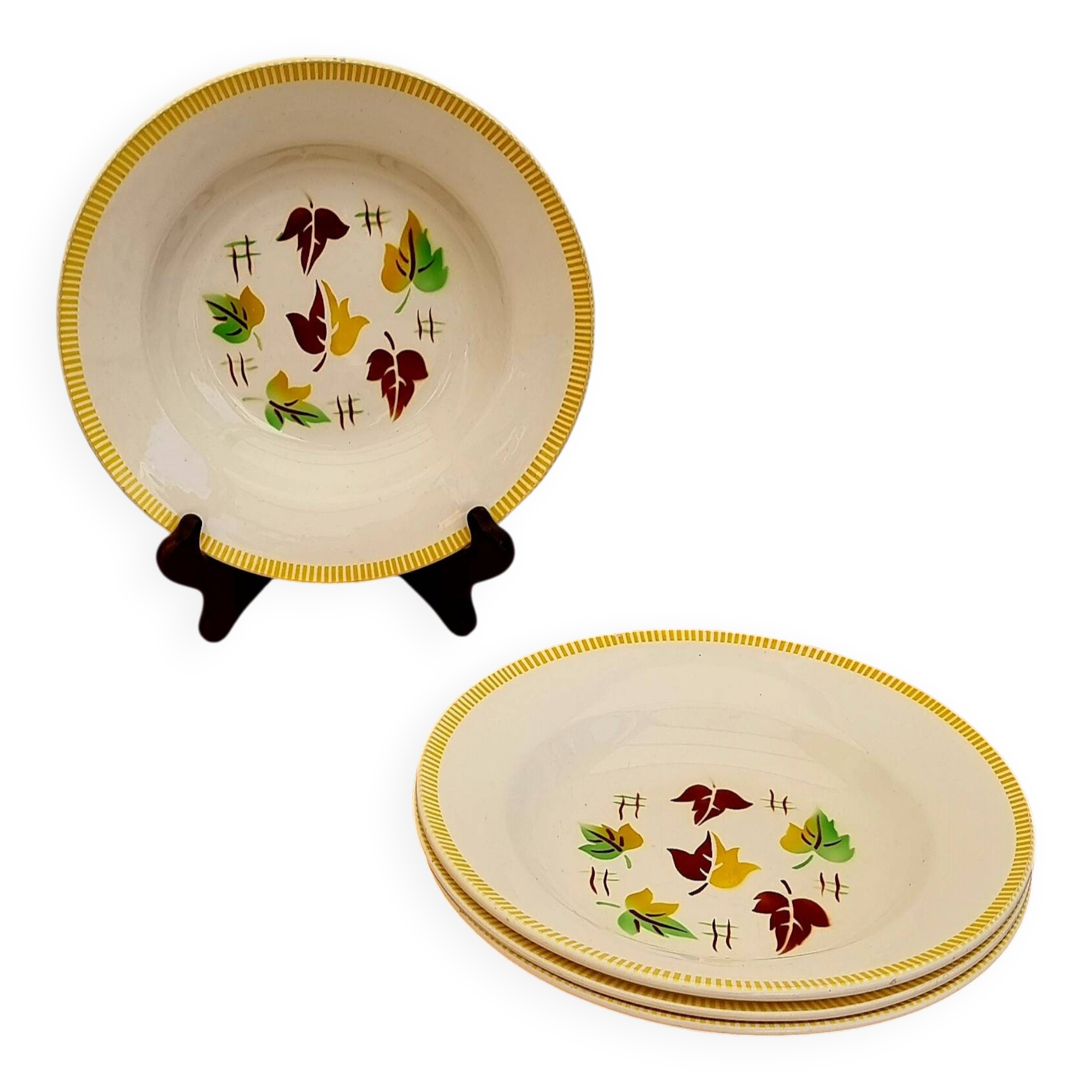 Set of 4 Digoin Sarreguemines Sirocco pattern soup plates