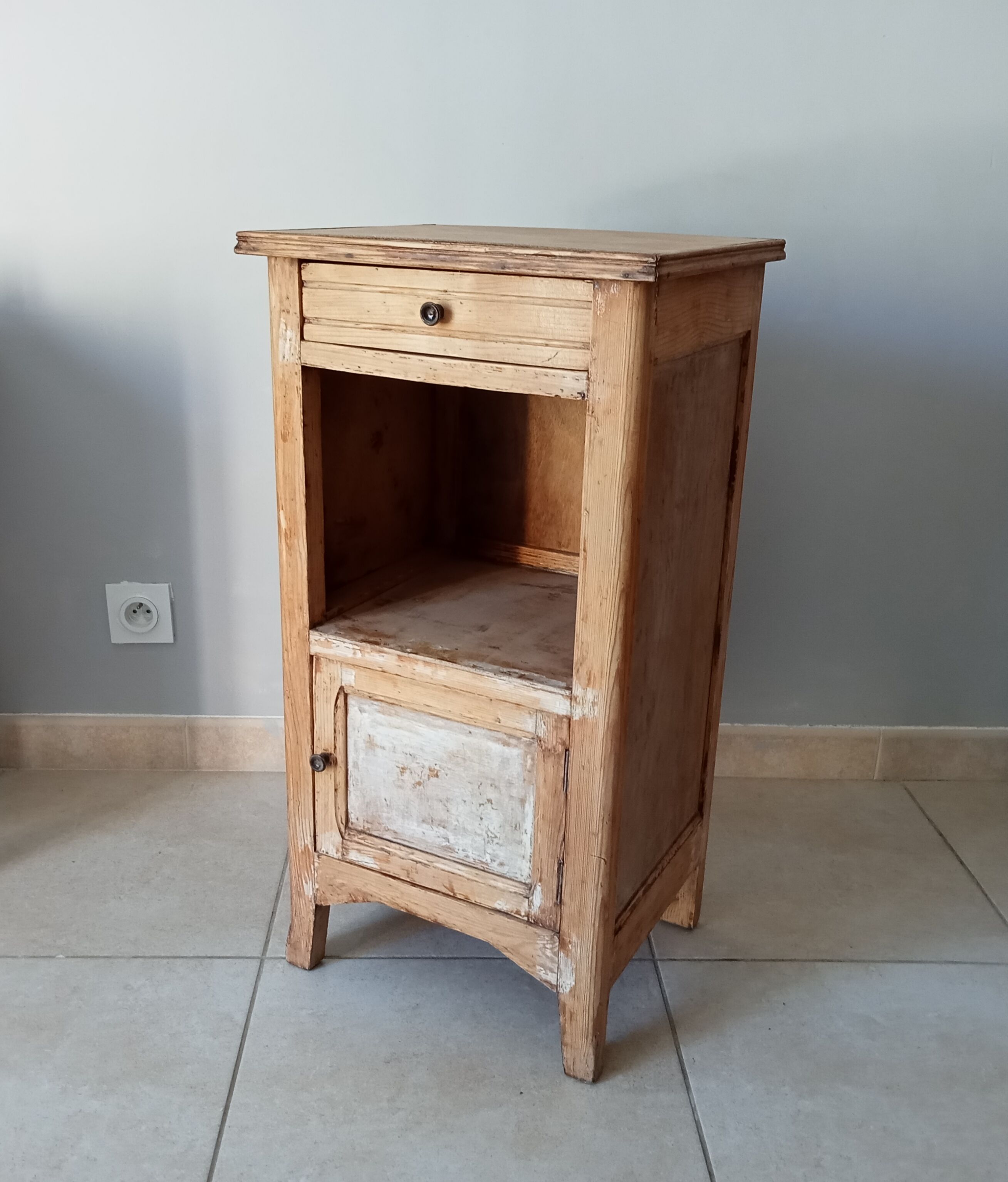 Art Deco side table 50s