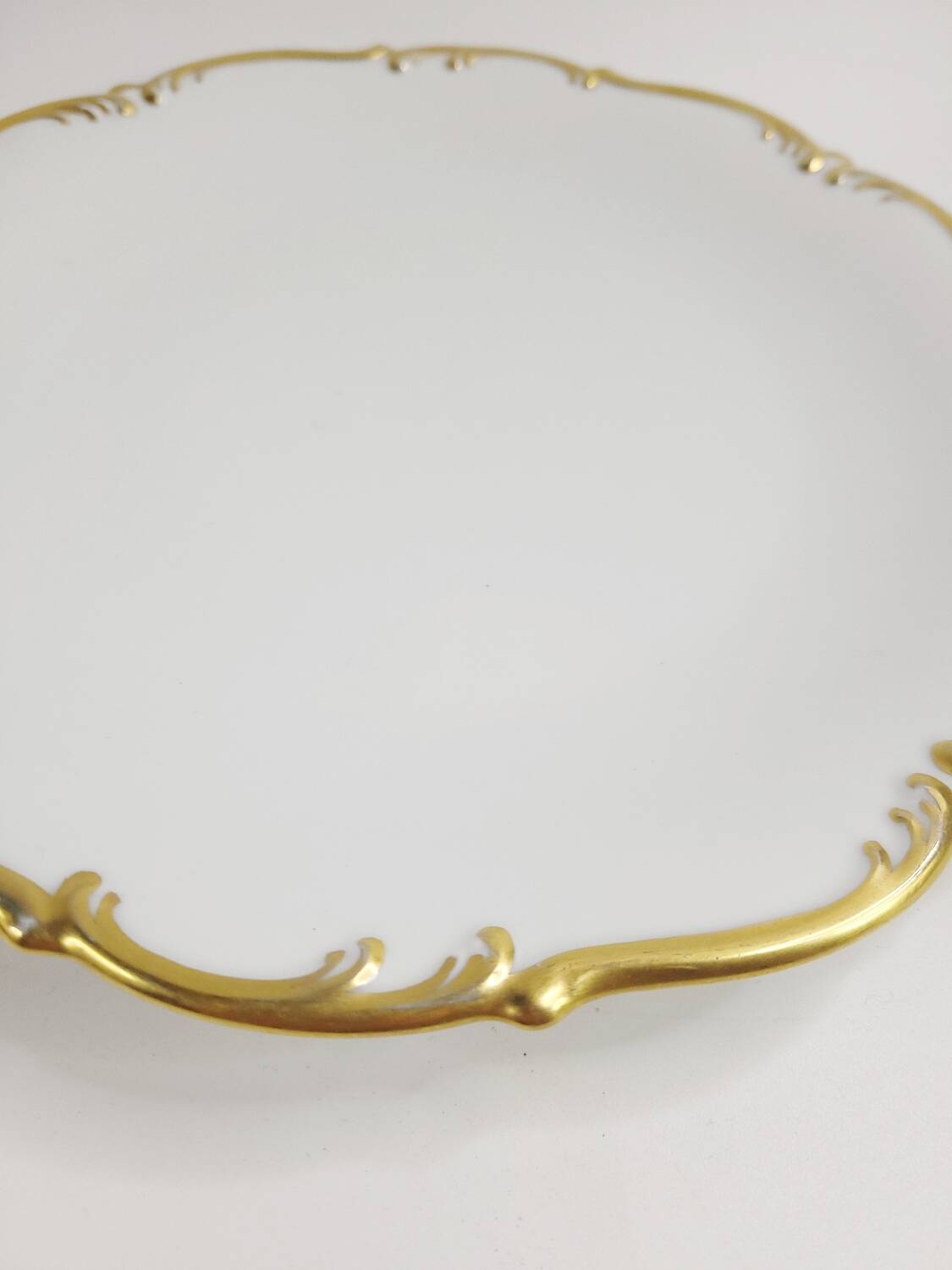 Pair of antique flat plates in gilded porcelain – Tirschenreuth