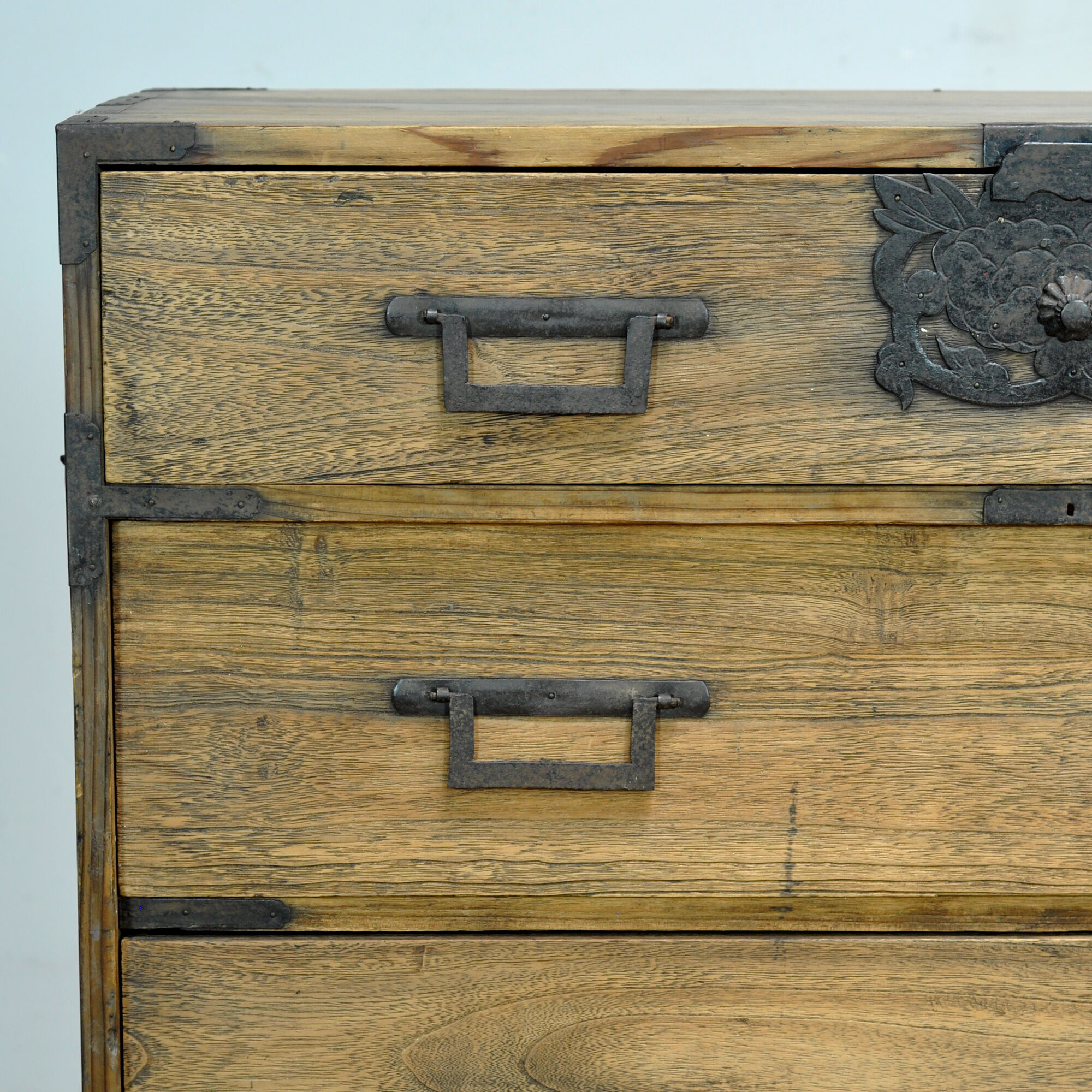 Commode Tansu japonaise, vers 1870
