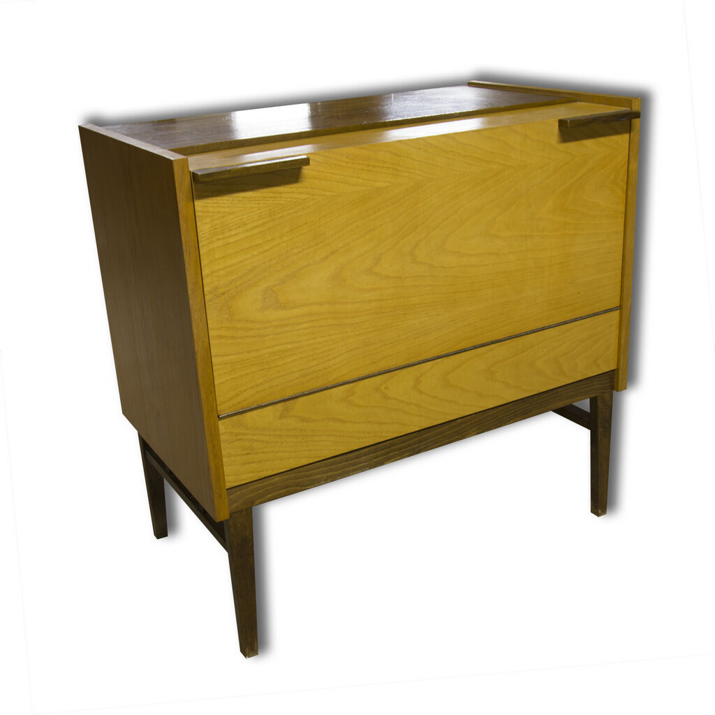 The 1960s vintage Dresser