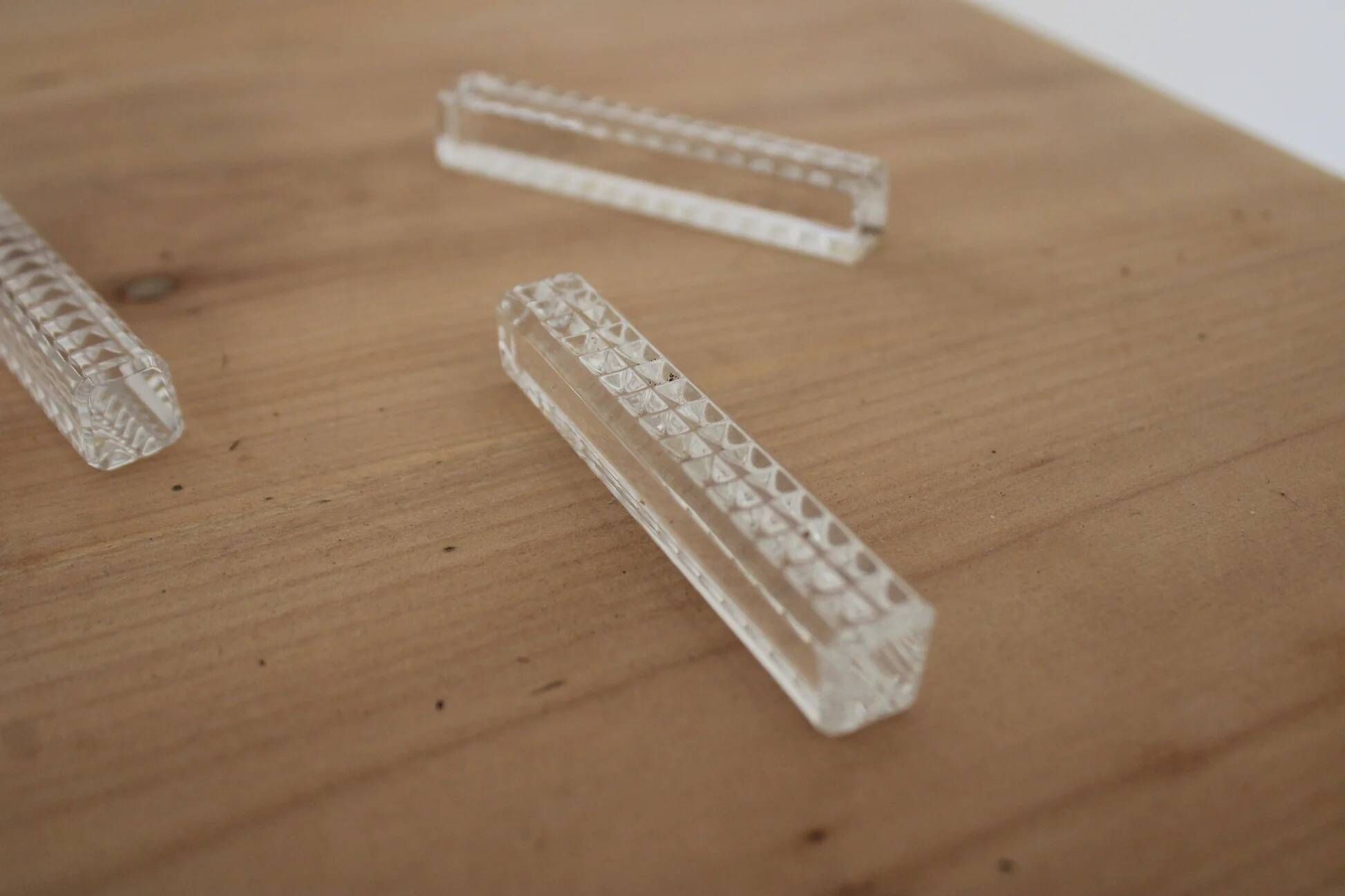 Set of 6 Cristal d'Arques knife rests model Diamond with original box.