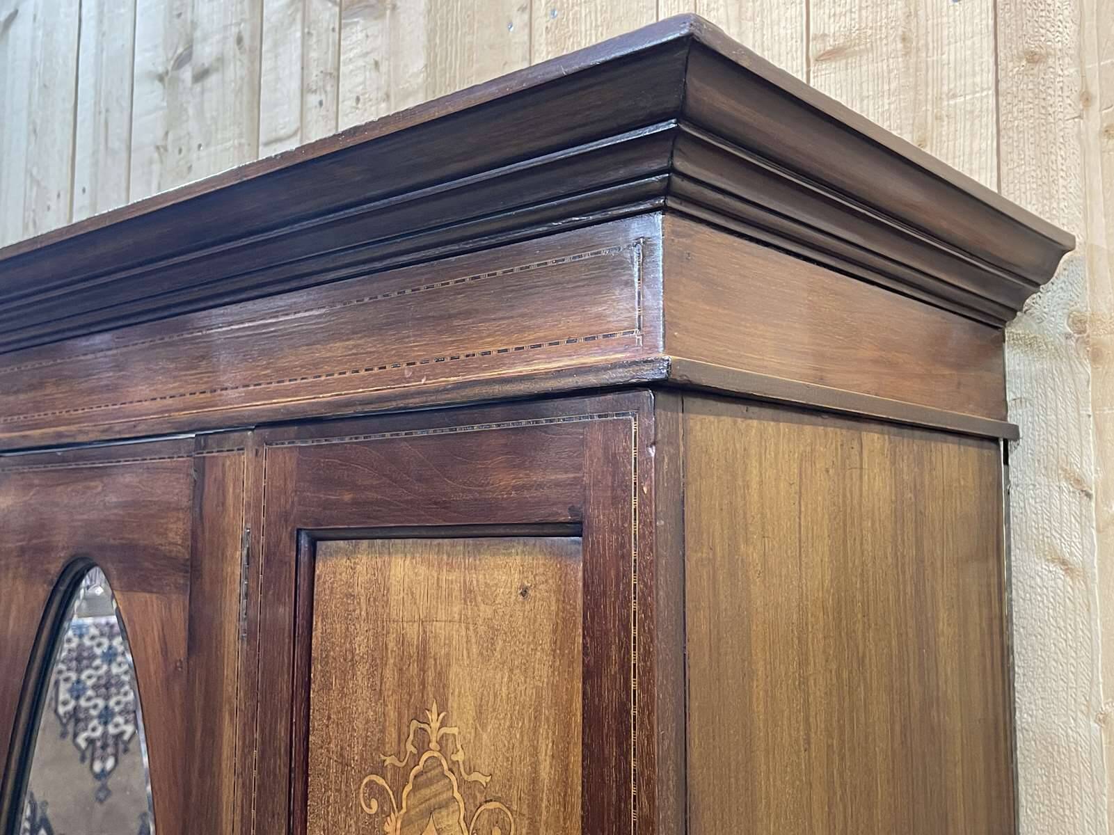 Early 20th century English wardrobe in mahogany