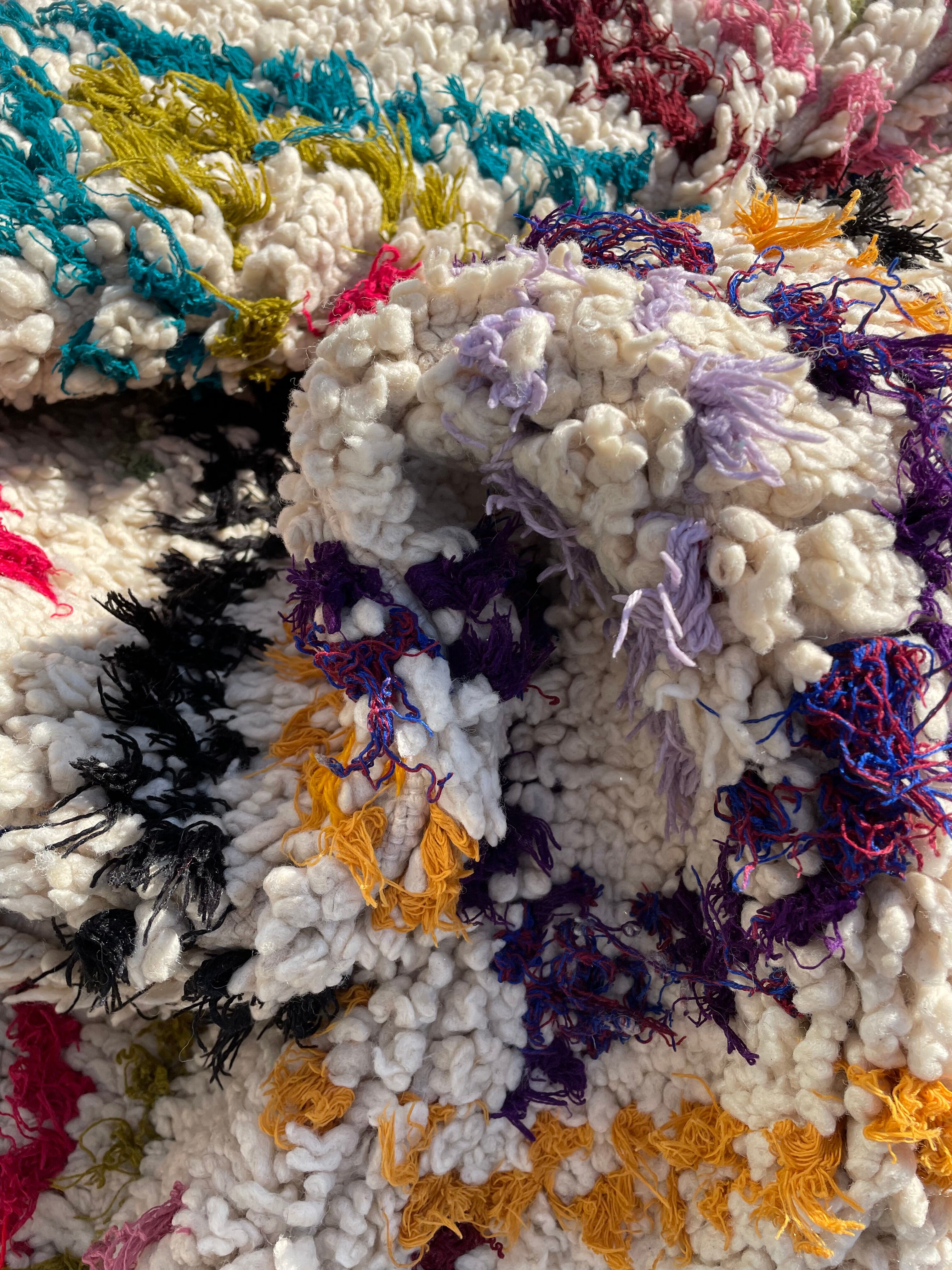 Modern Azilal berber rug 100x185 cm