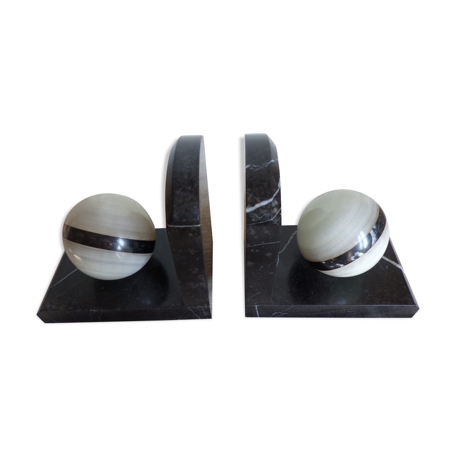 Pair of art-deco bookends in black marble with white veins