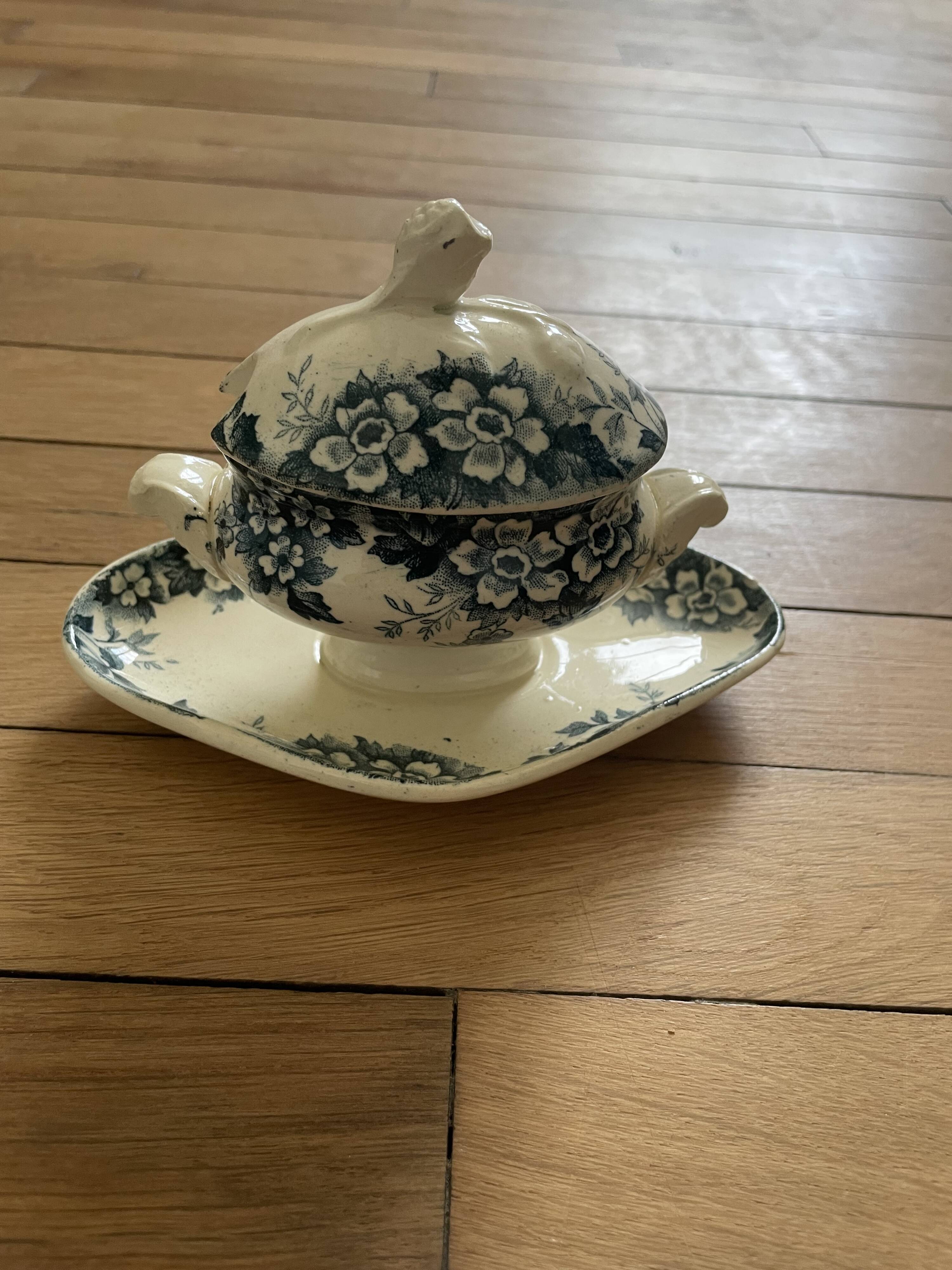 moutardier st amand et hamage en terre de fer 251012