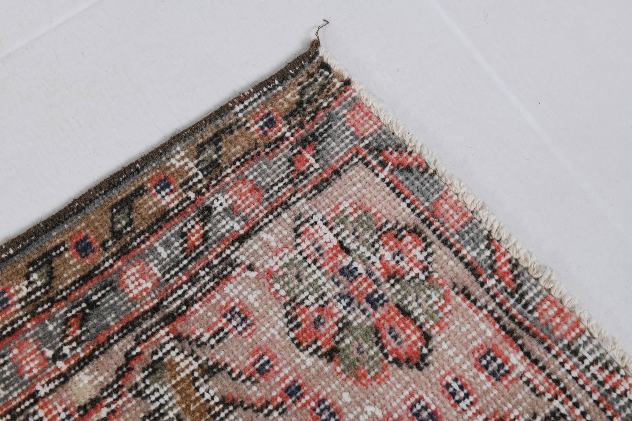 9x12 large red perisan rug, 267x385cm