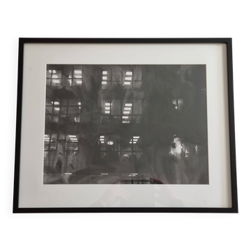 Photographie argentique scène urbaine Rosine Nucimovici encadrée 52x42 cm
