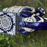 Elephant stool in glazed ceramic in cobalt blue and ivory colors