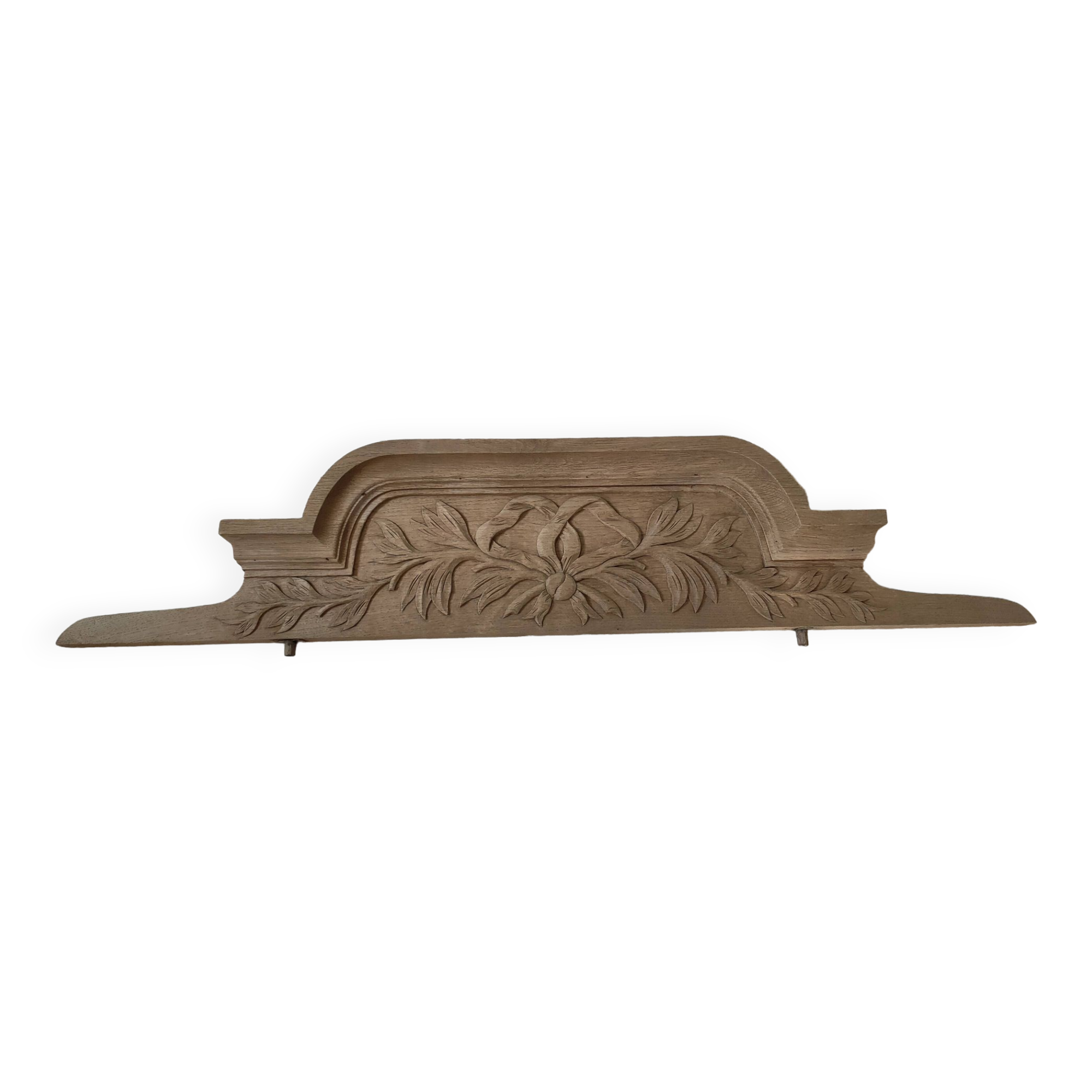 Old oak pediment