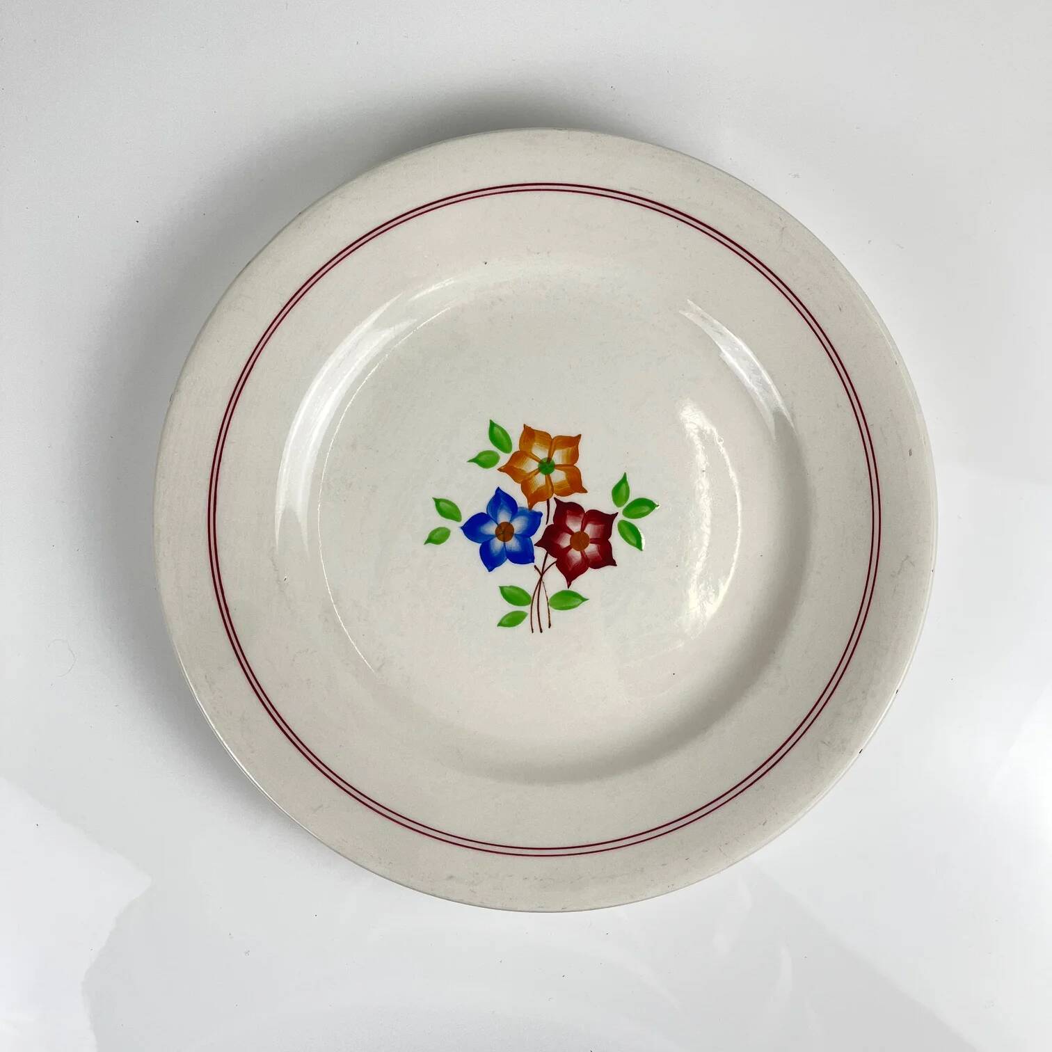 Round plate "The Beehive", Moulins des Loups, 20th century