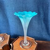 Pair of "tulip" soliflore vases in blue opaline glass – N period