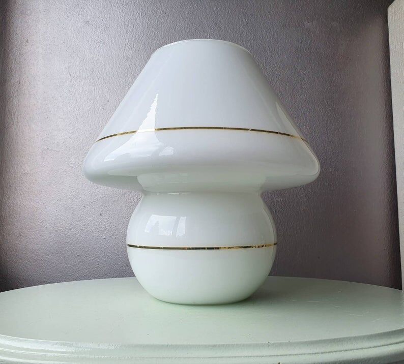 All-glass mushroom lamp with golden lines