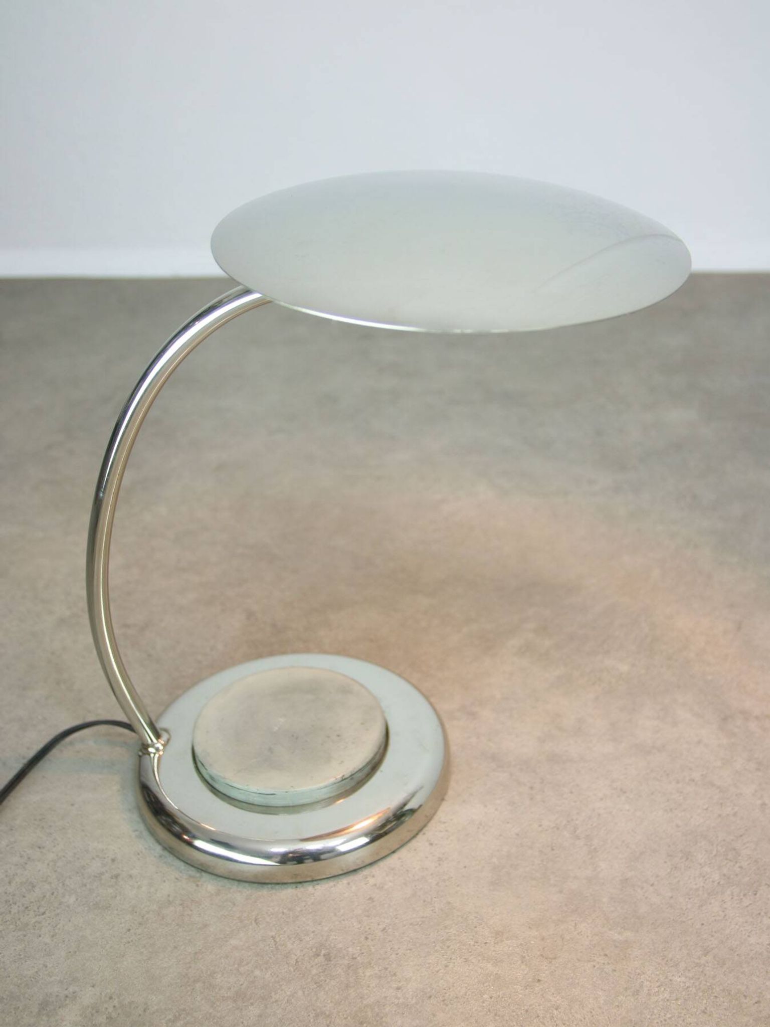 Mid-Century Italian Big Button Table Lamp in Chrome
