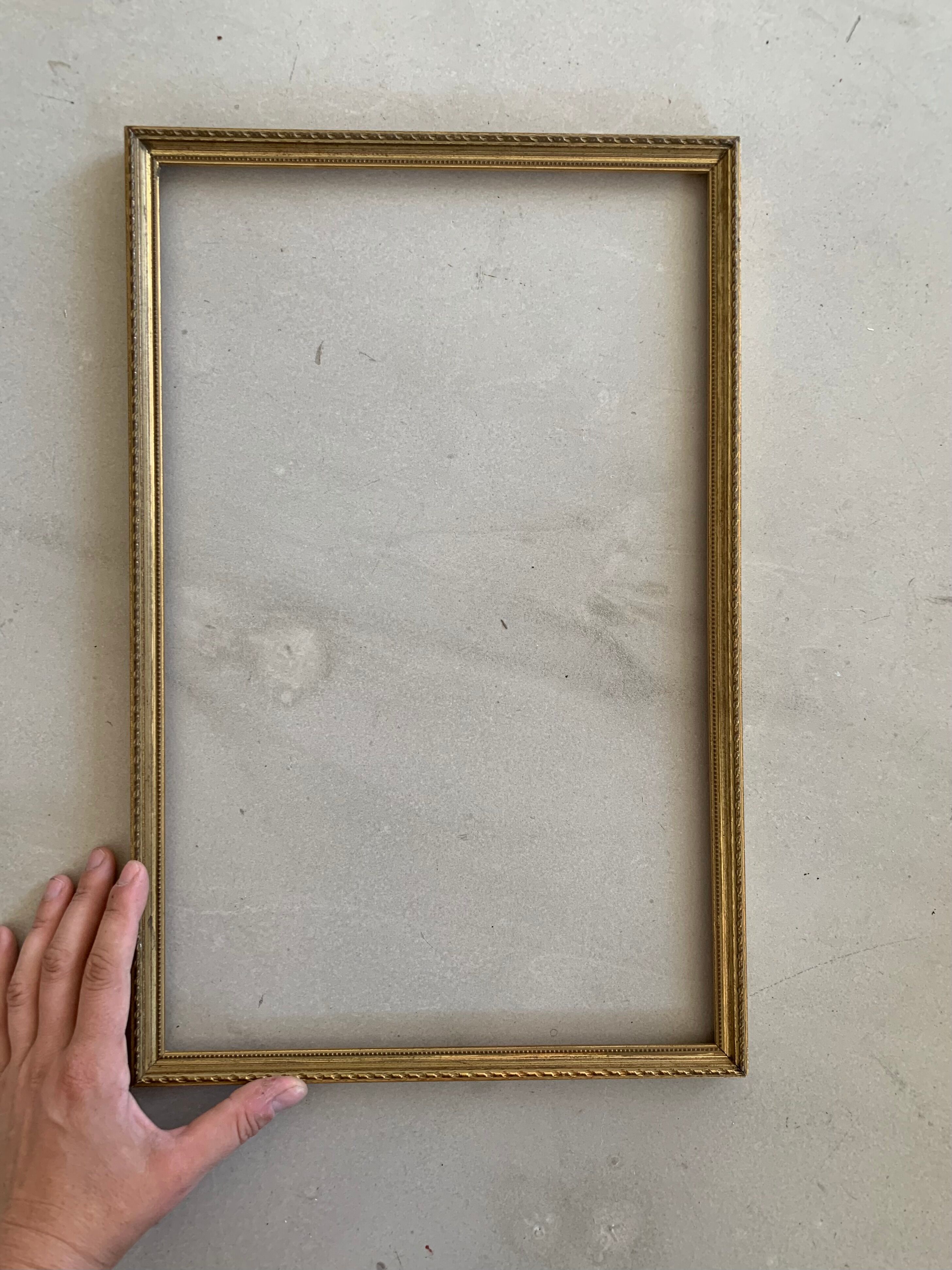 Old gold frame 27x42cm