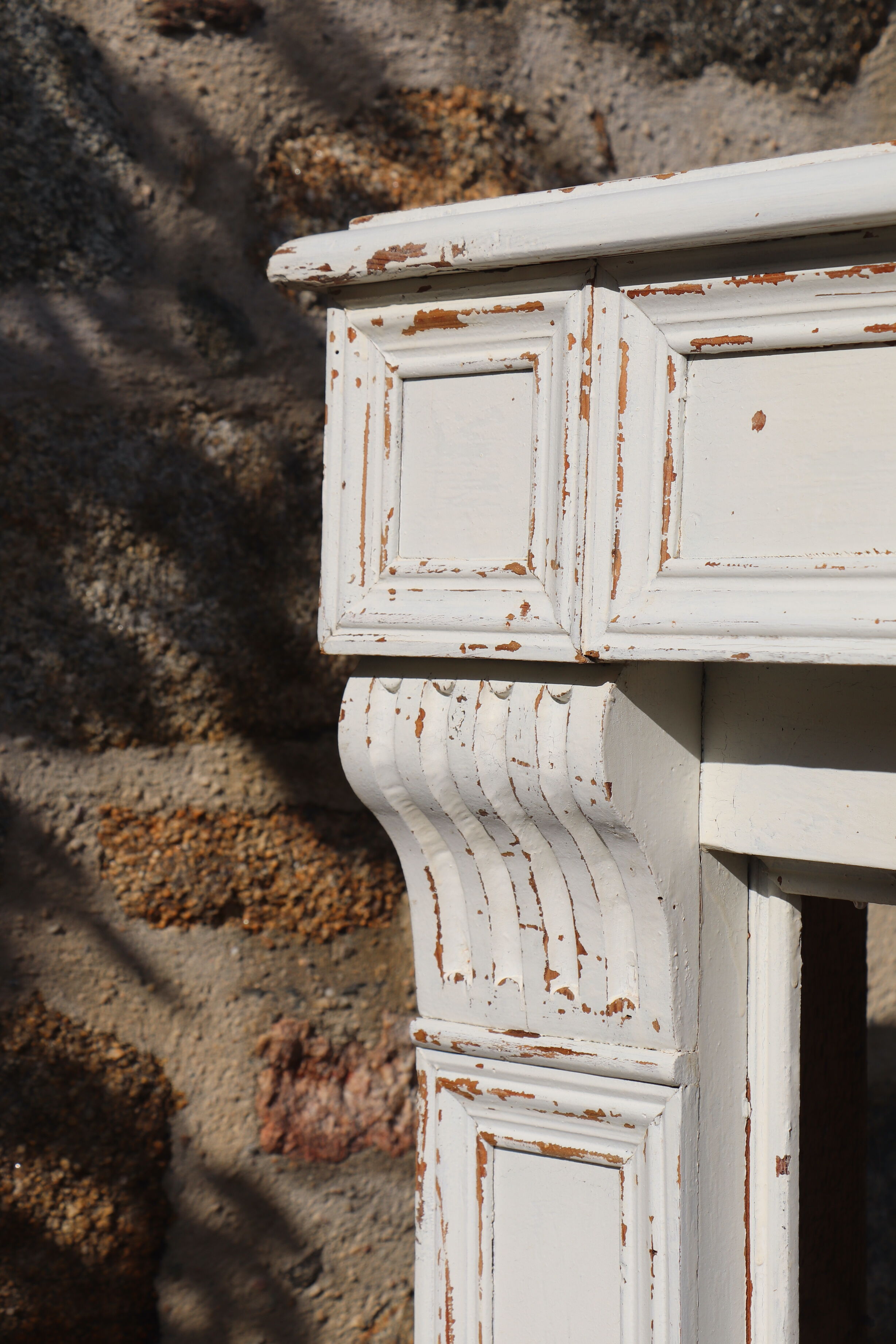 Wooden chimney, Directoire style