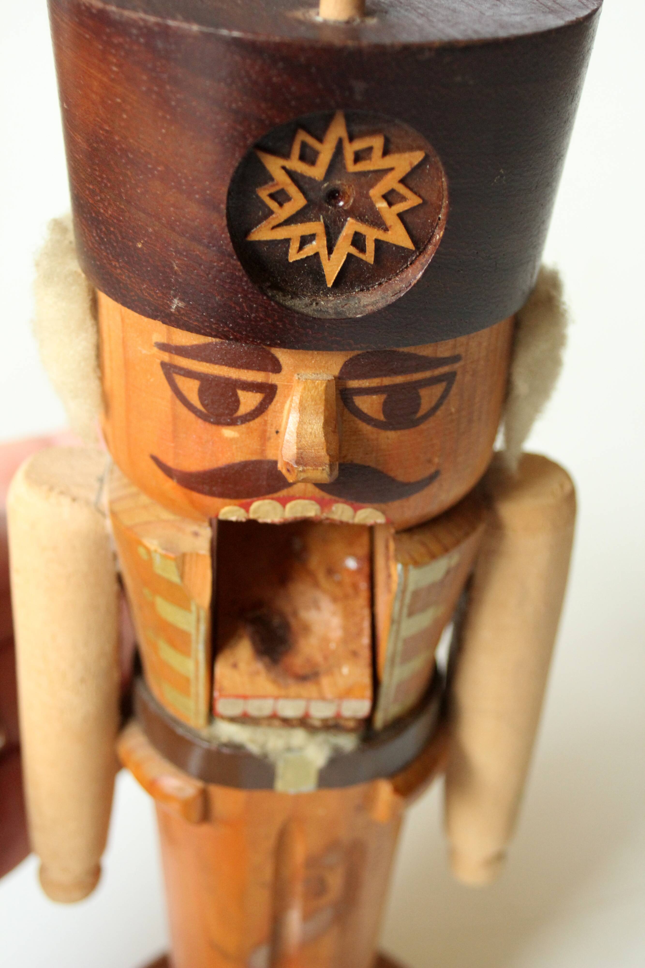 Old wooden nutcracker - vintage from the 1960s - Erzgebirge