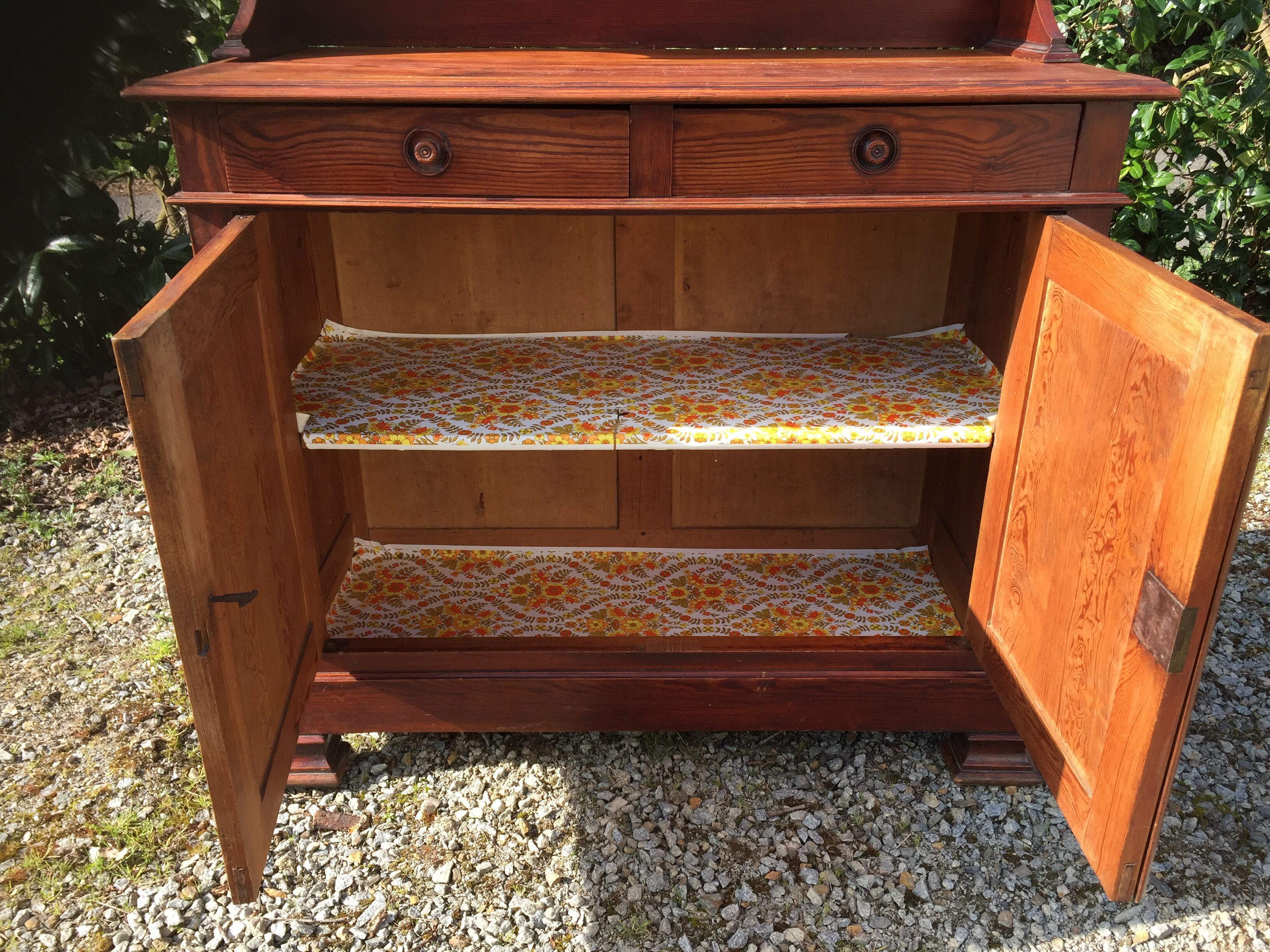 Vintage Parisian buffet in pitchpin with its top St Hubert.