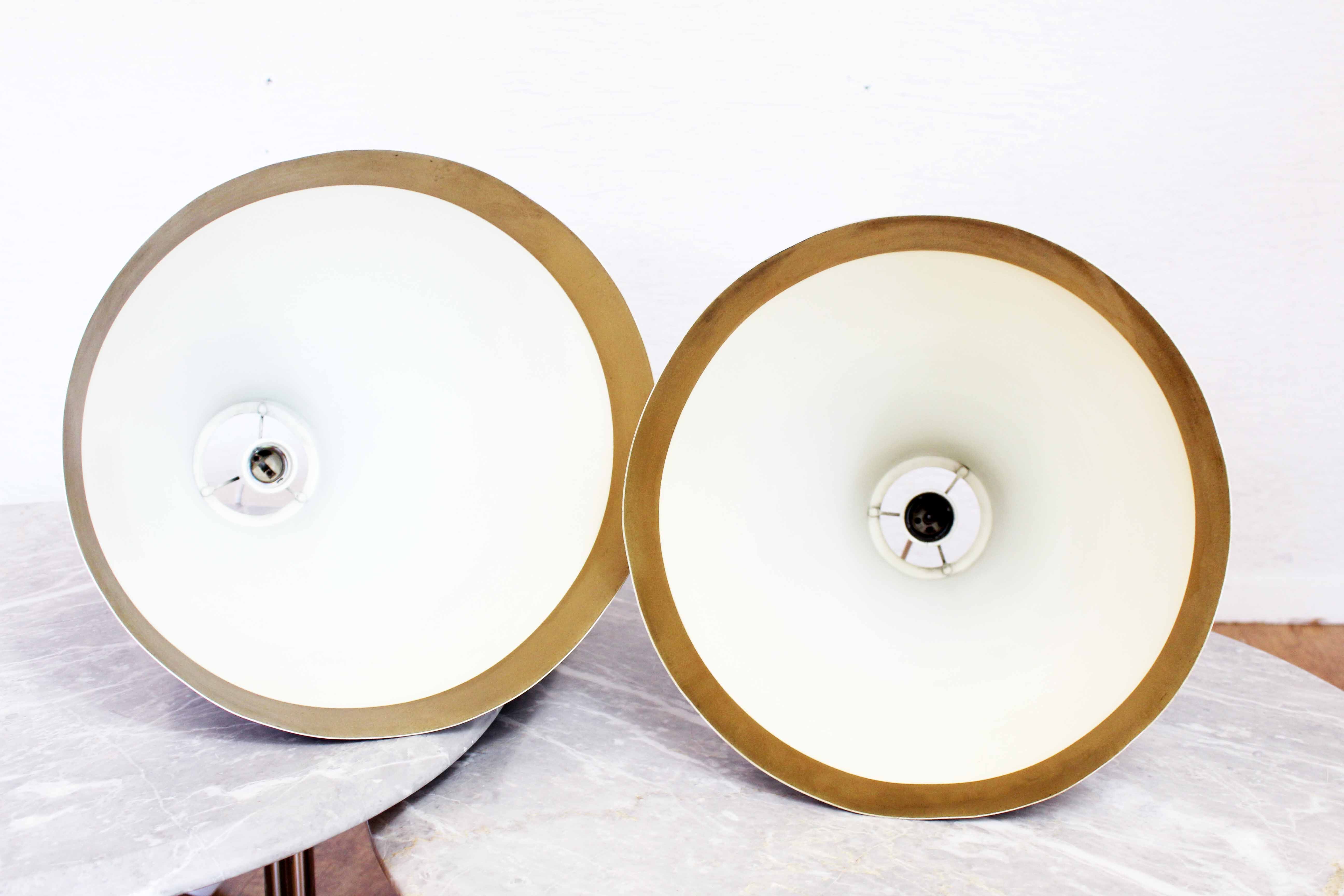 Pair of metal tapered suspensions