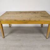 Farm table