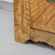 Armoire de mariage en folk art peint antique