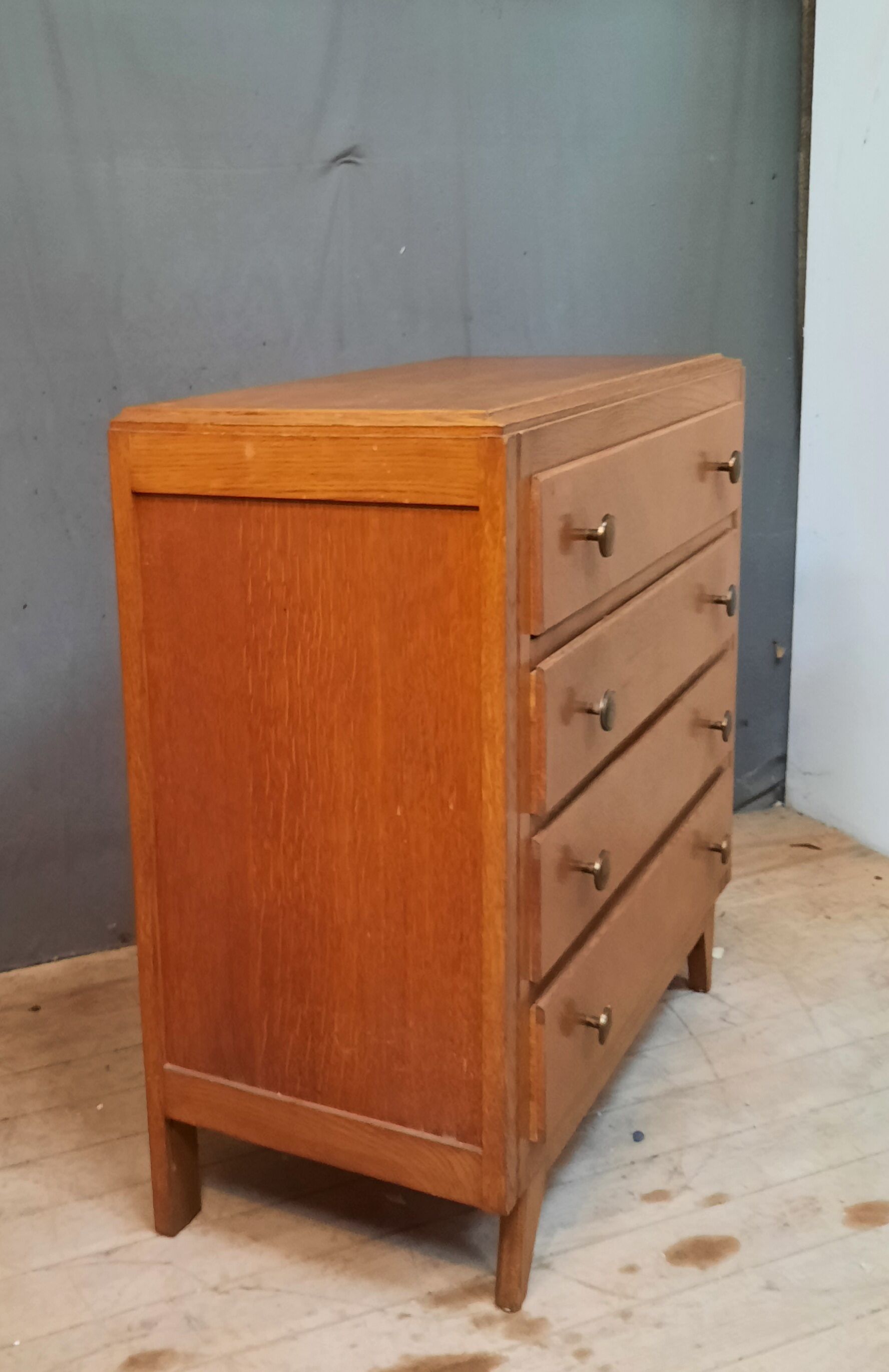 Vintage chest of drawers with 4 drawers compass feet