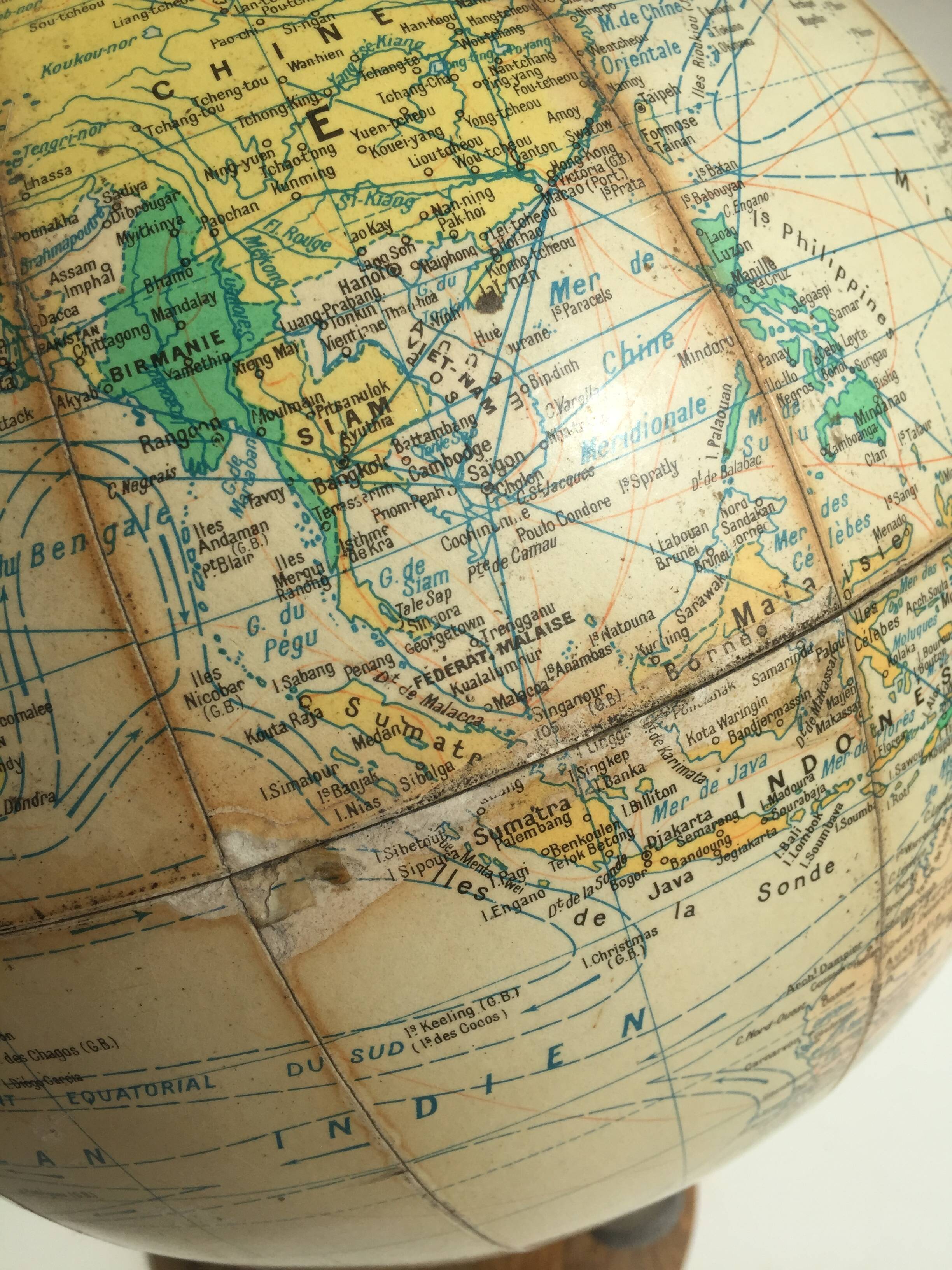 Globe Girard, Barrère and Thomas