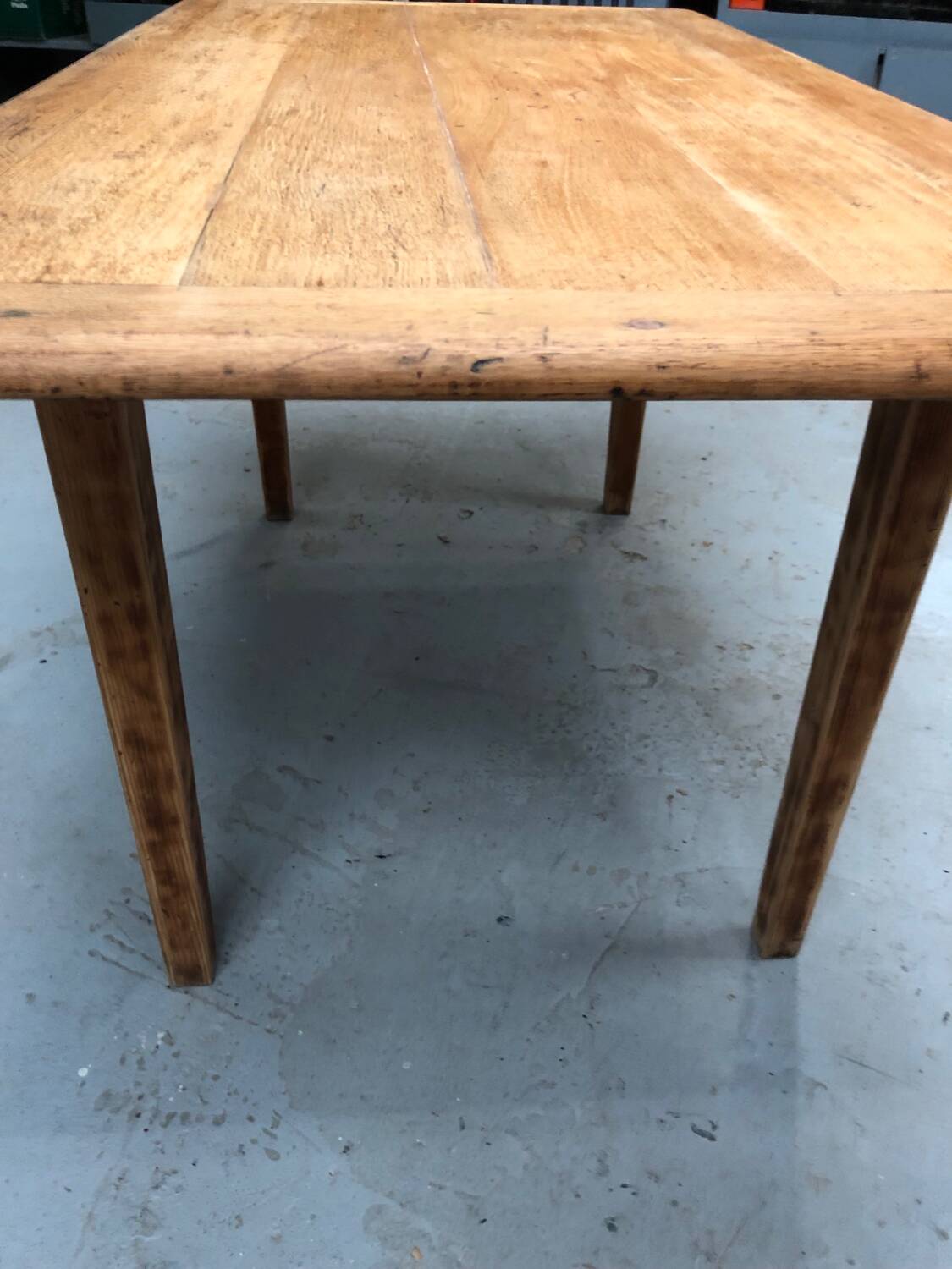 Ancienne table de brasserie plateau en chêne