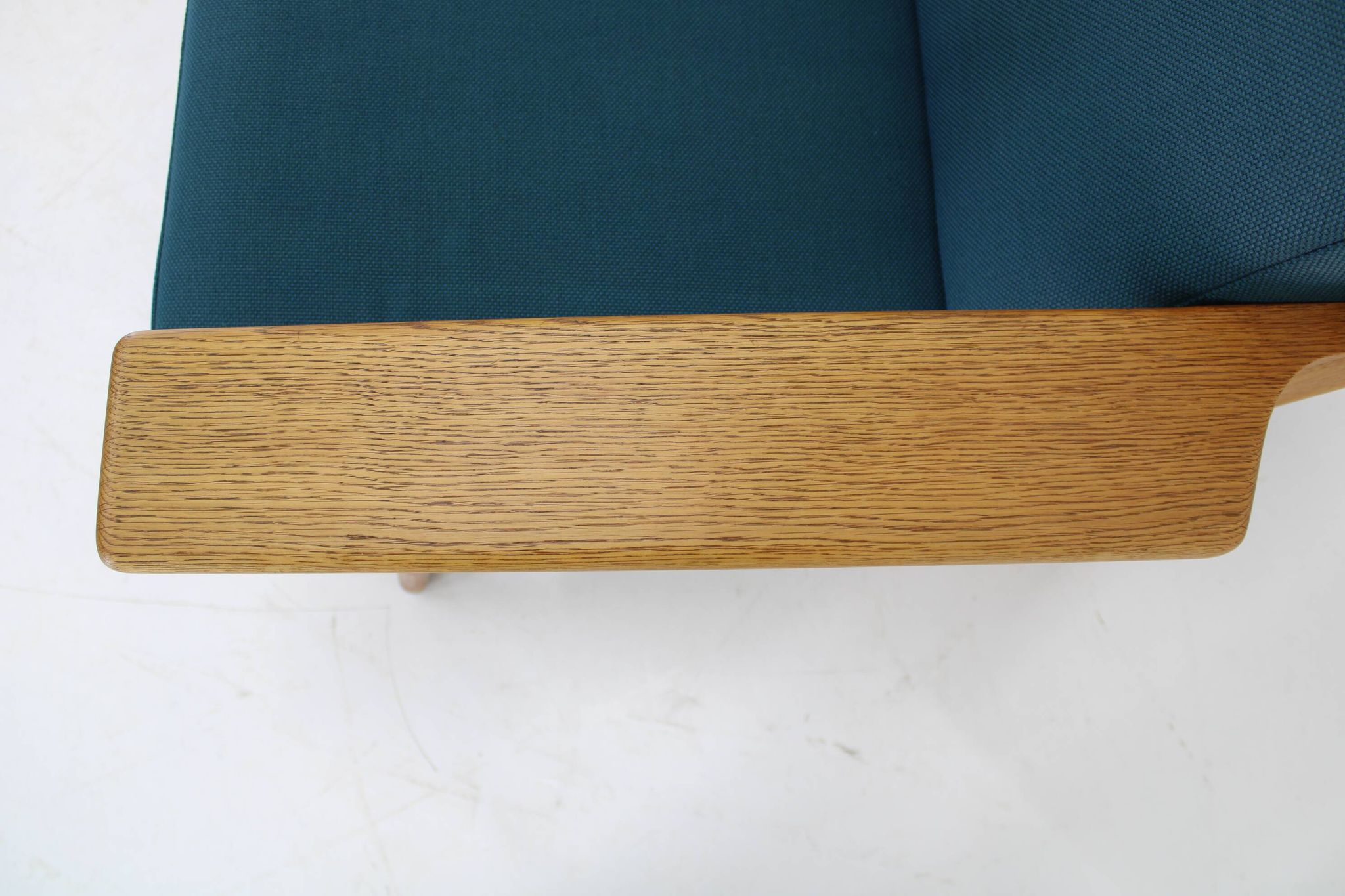 1960s Hans J. Wegner Pair of GE 290 Armchairs in Oak for Getama, Denmark