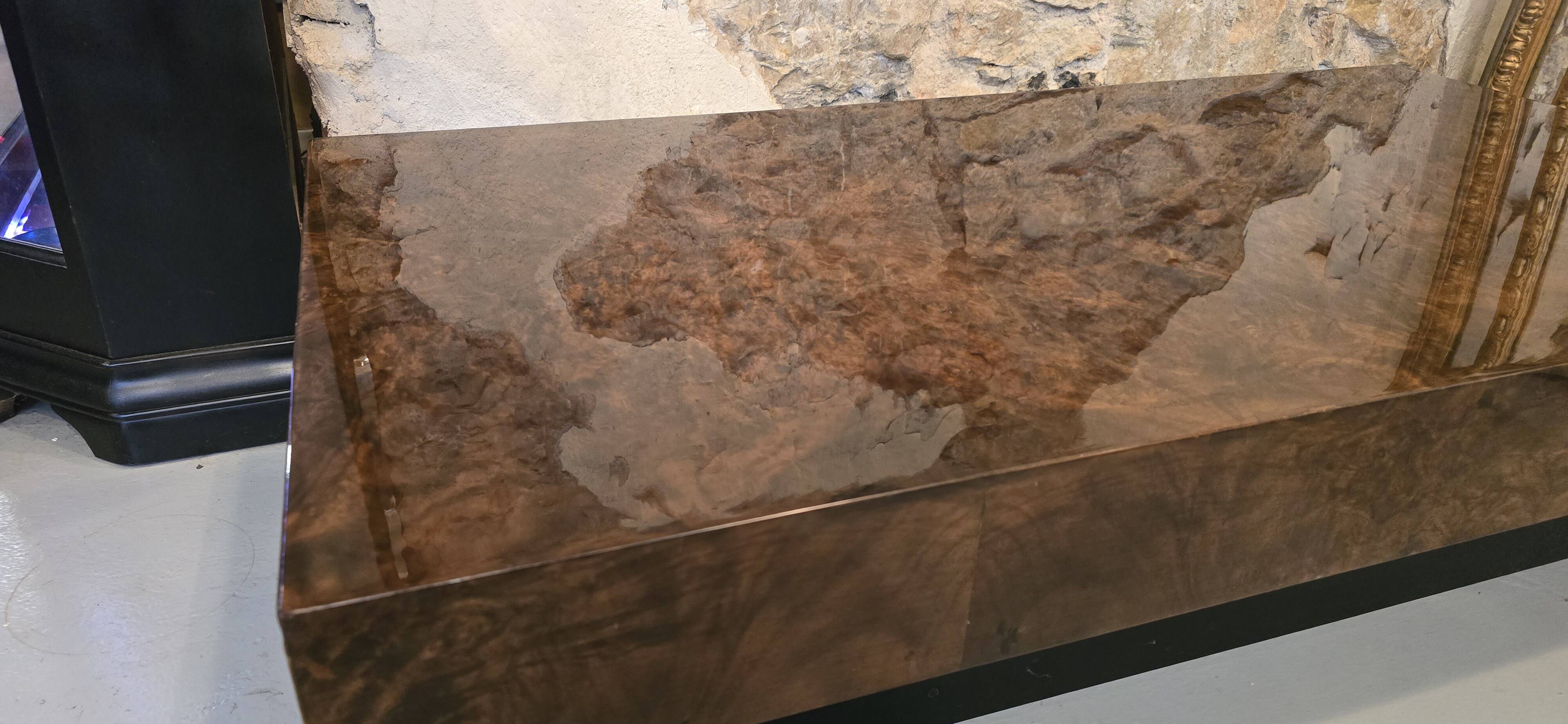 Coffee table in elm burl veneer attributed to Willy Rizzo - 1970