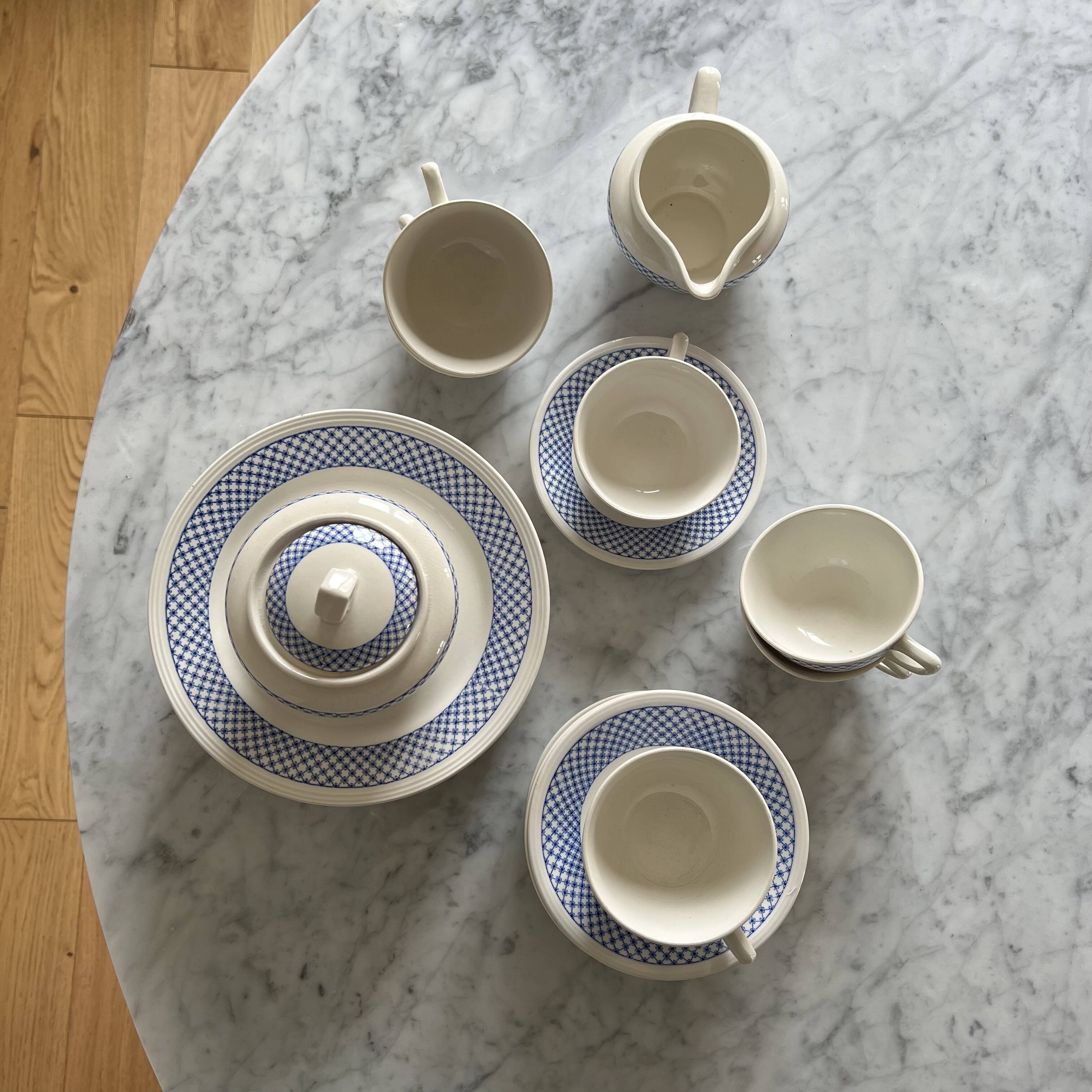 Lot of a boch frères tea set