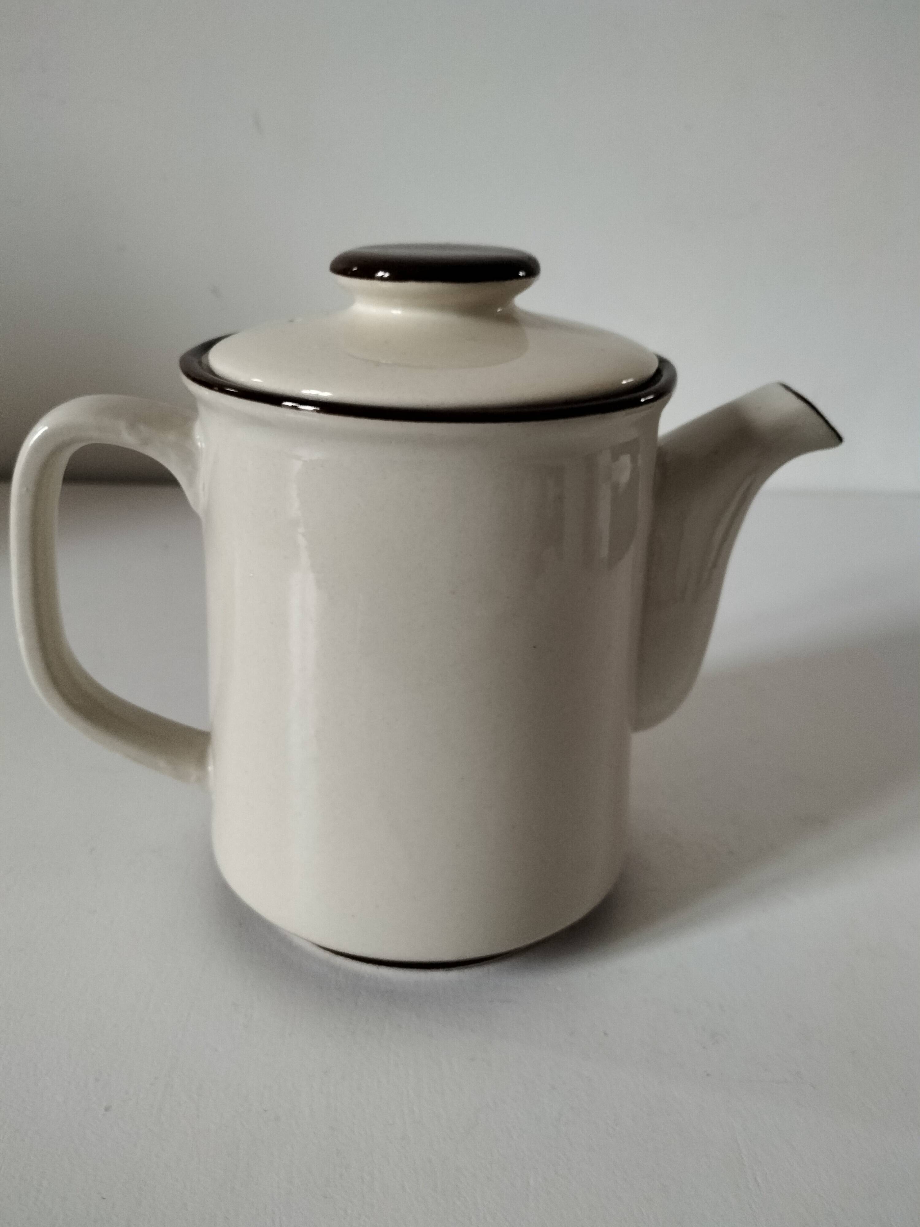 Vintage flowered stoneware teapot – 1970s