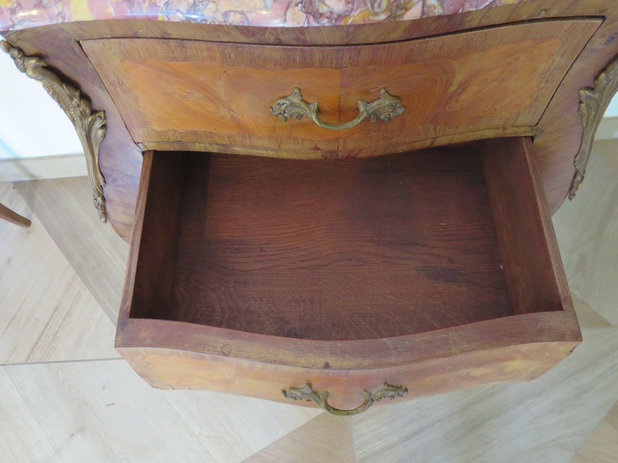 Paire de 2 chevets-louis xv-marqueterie-2 tiroirs-marbre rose