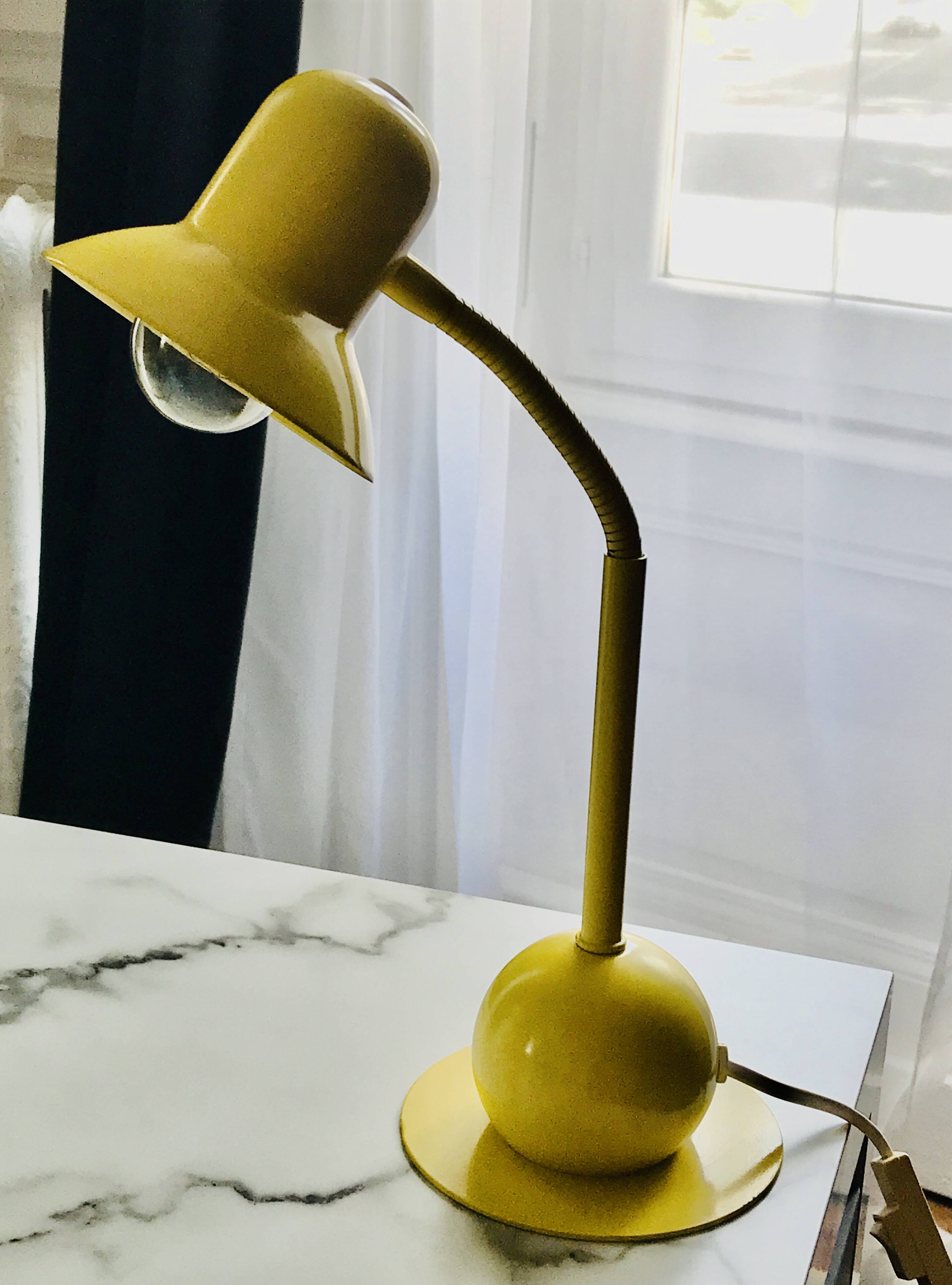 Belgian flexible lamp