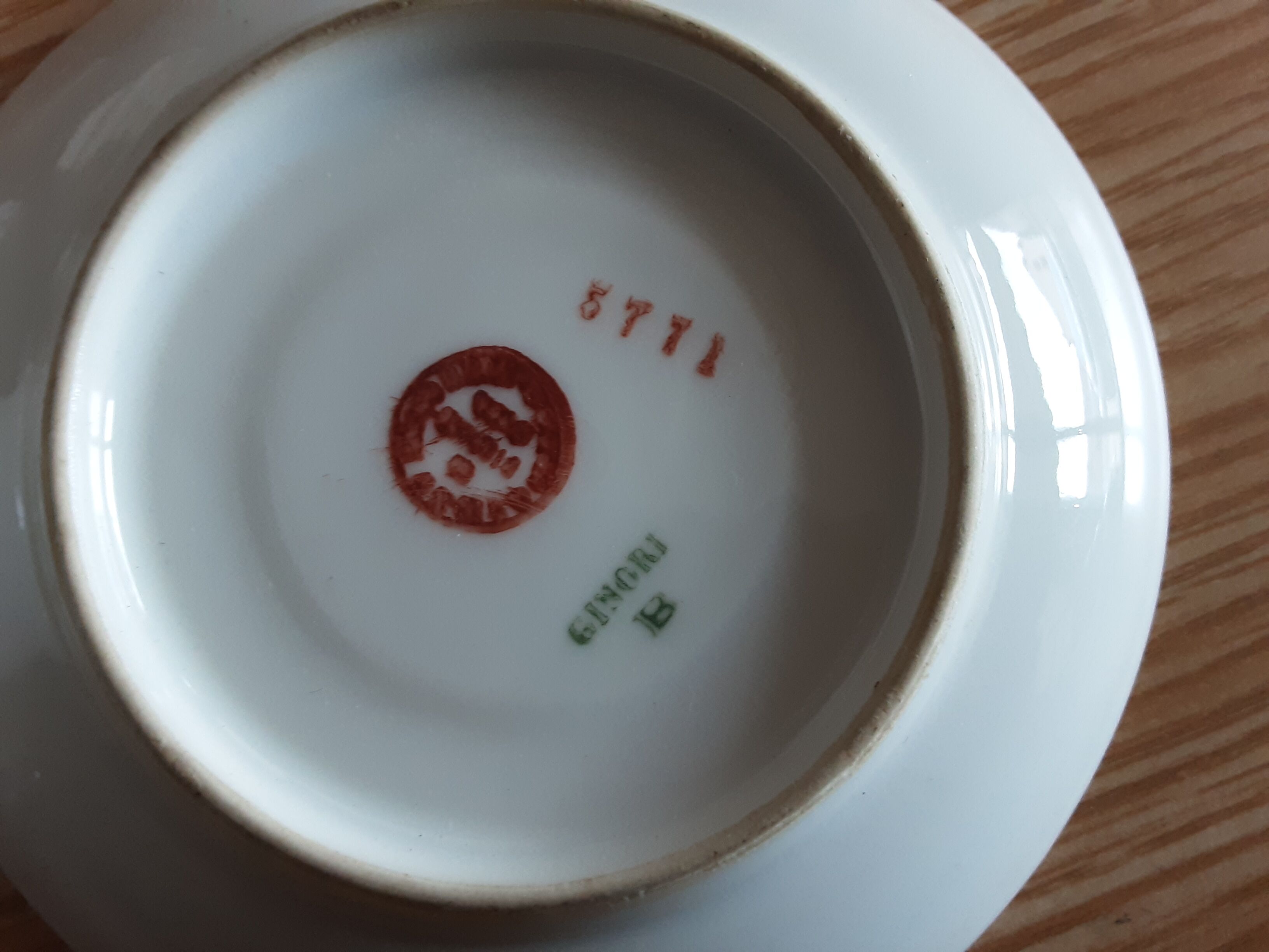 8 cups and under cups porcelain Ginori, Italy