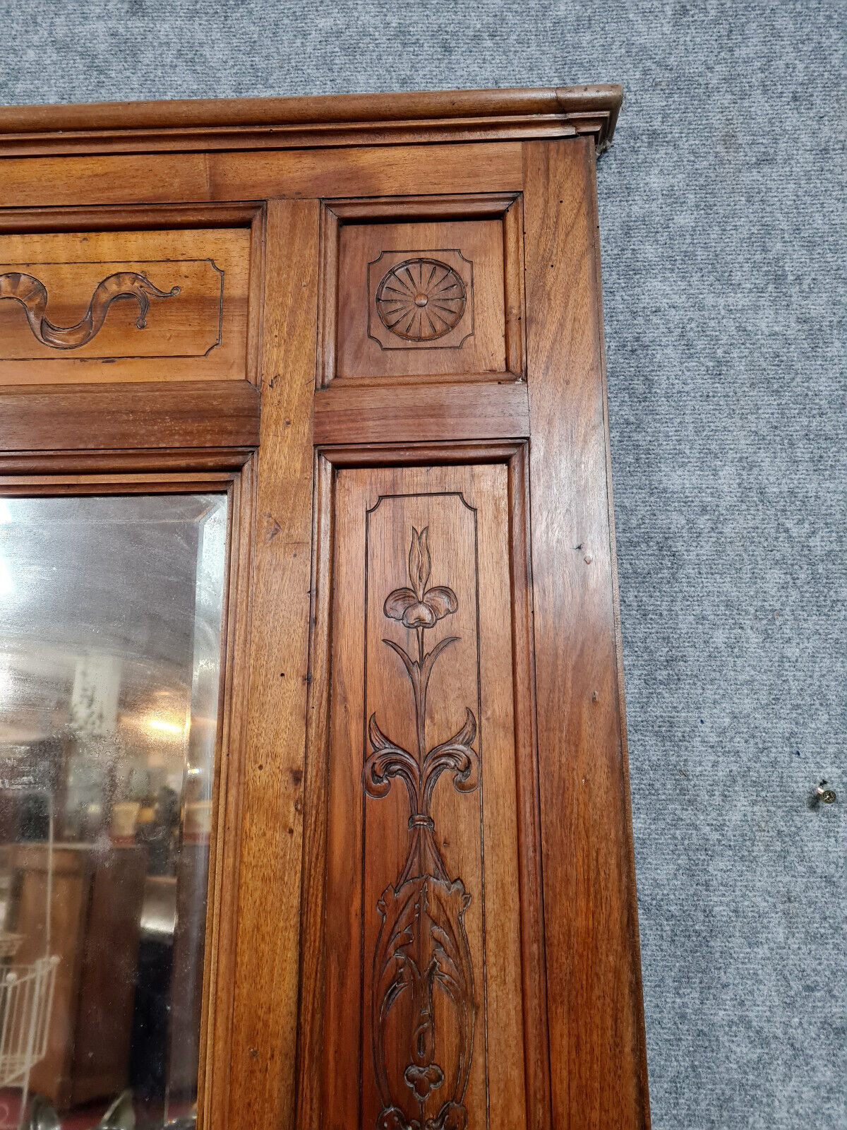 Renaissance style woodwork mirror in walnut circa 1850