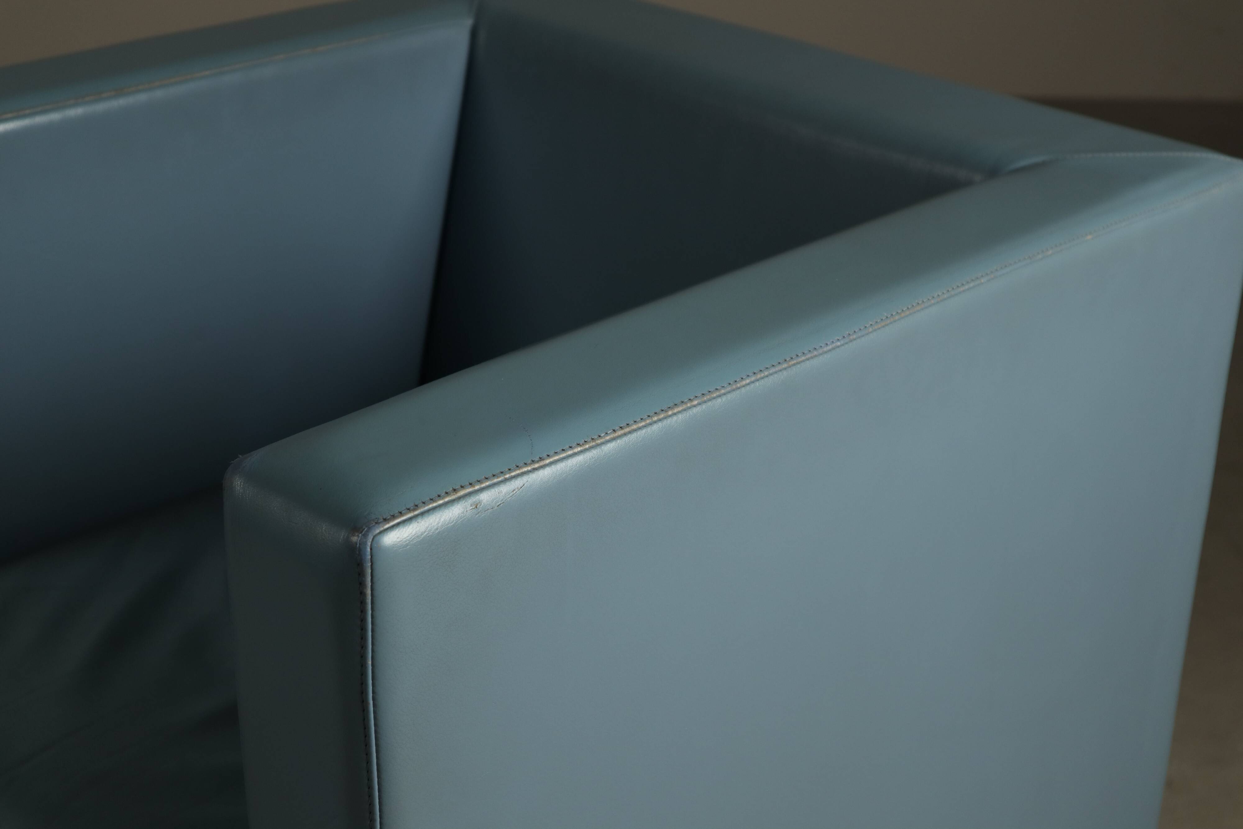 Paire de fauteuils « Moji » de Shigeru Uchida pour Poltrona Frau