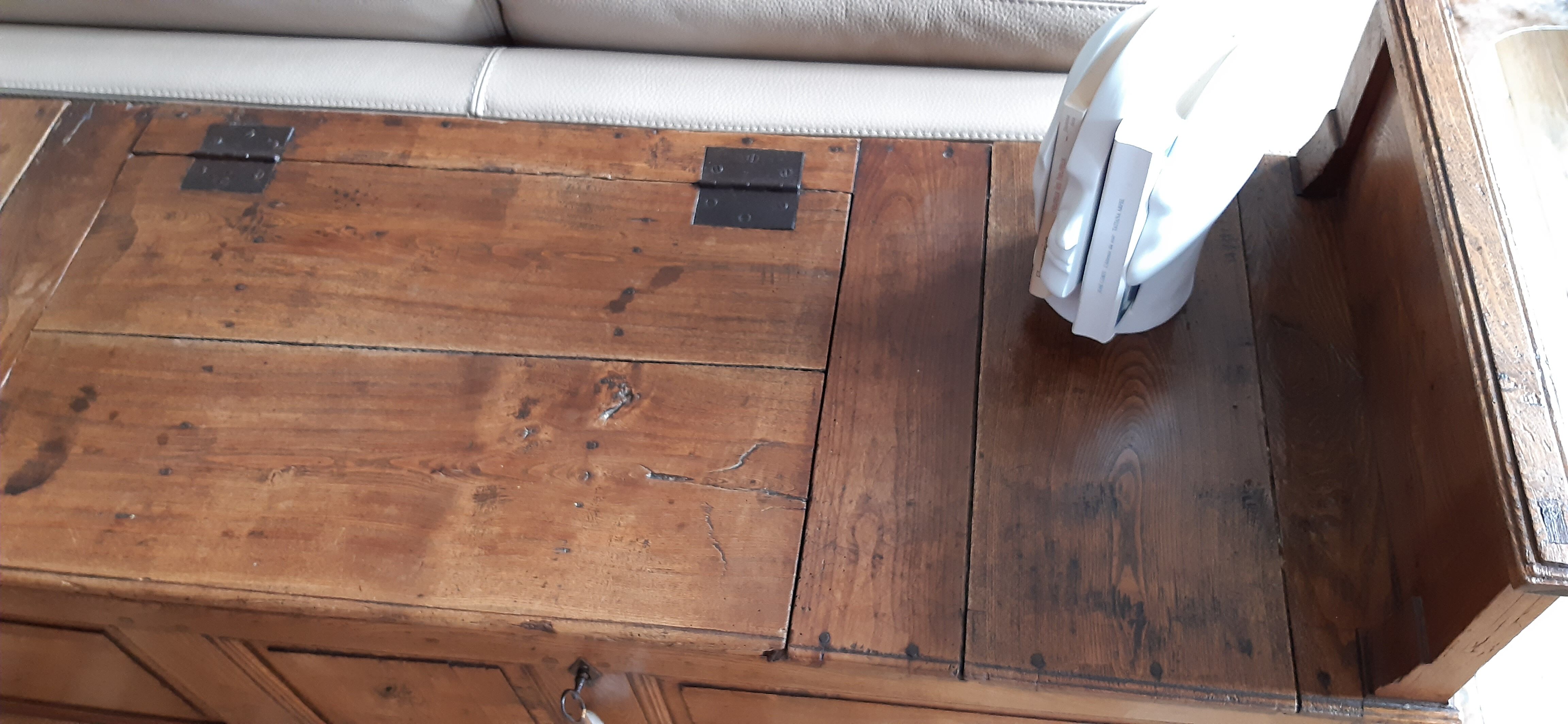 Paire de banc-coffre ou marche bancs début XIXème