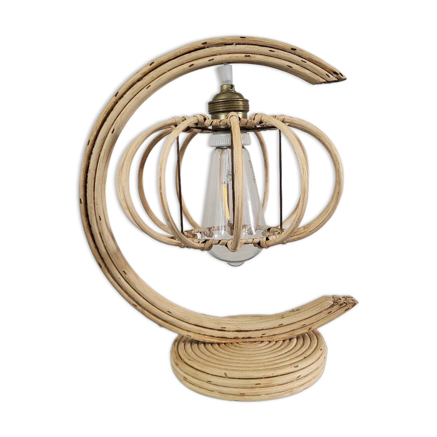 Lampe à poser en rotin formant une lune style Louis Sognot
