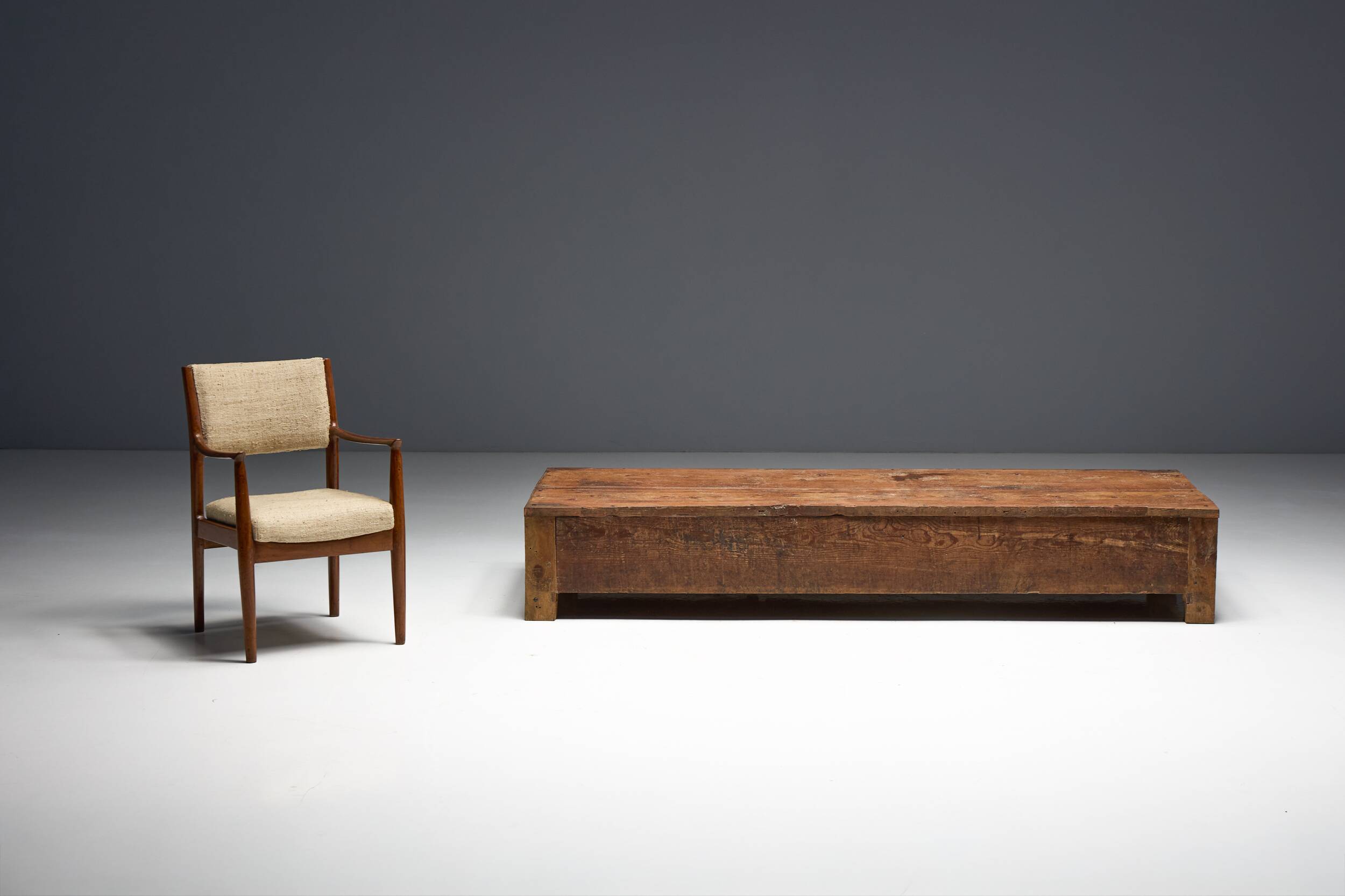 Table basse rustique vernaculaire, France, 20e siècle
