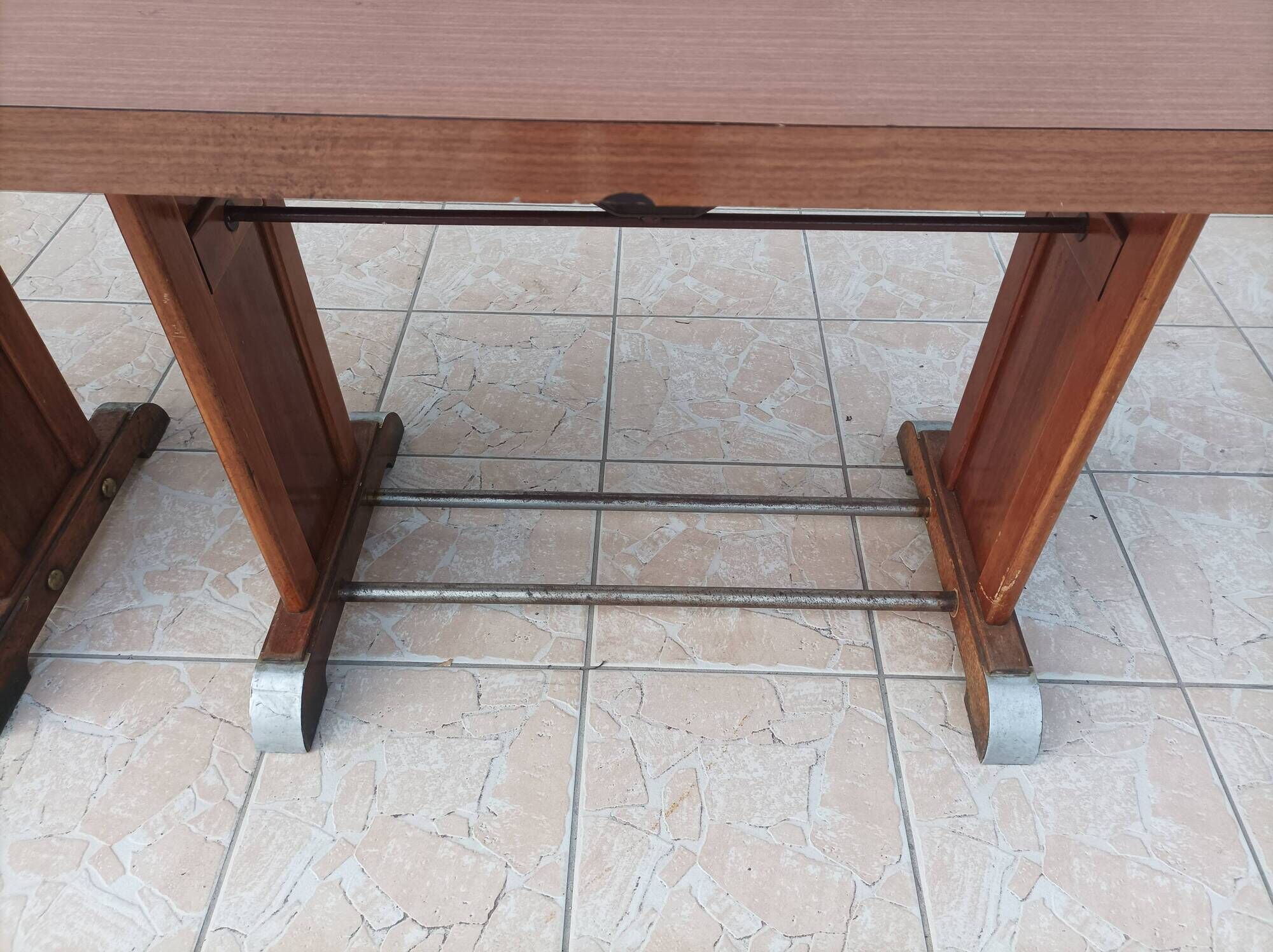 Paire de tables bistrot