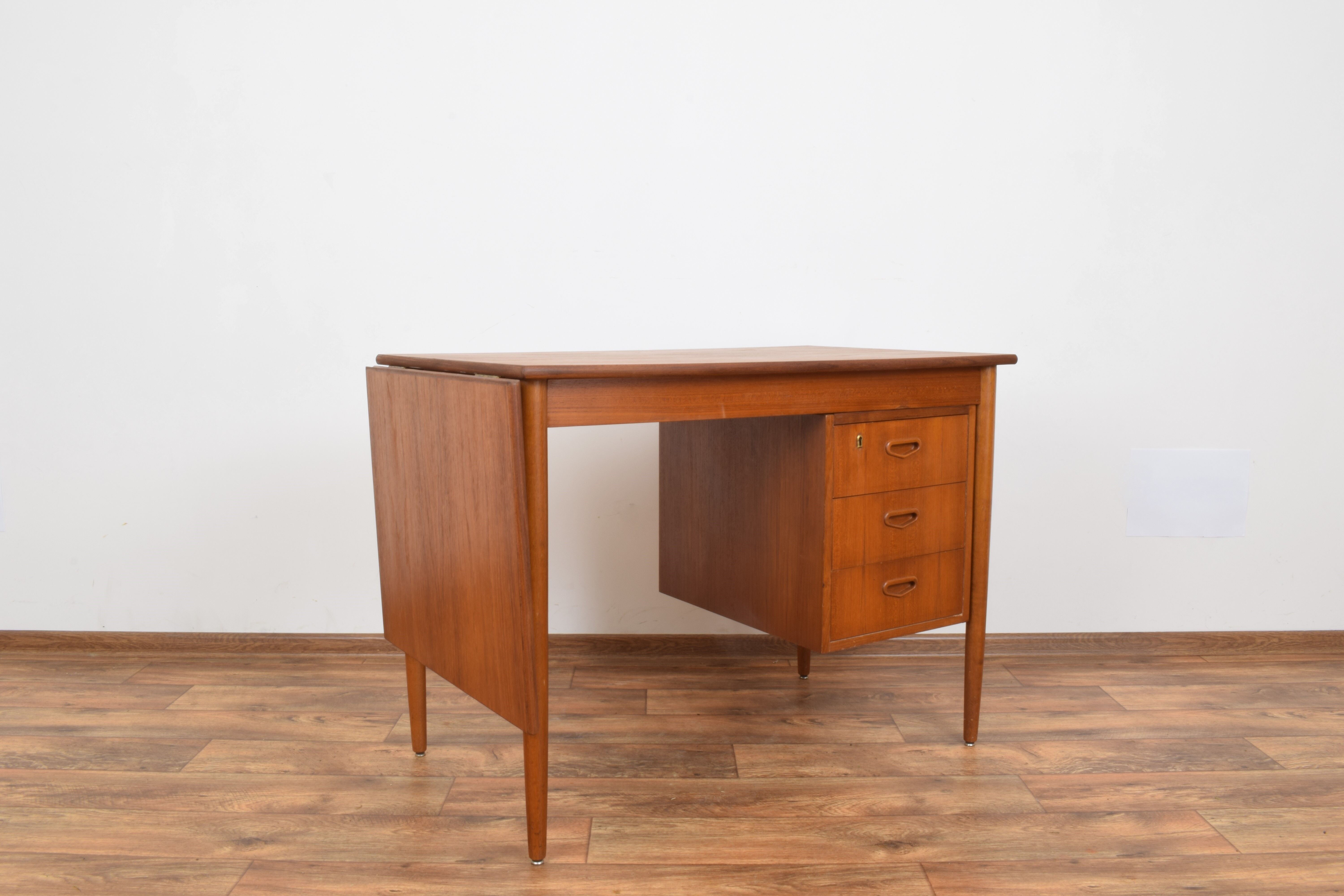 Mid-century Danish teak extendable desk, 1960s