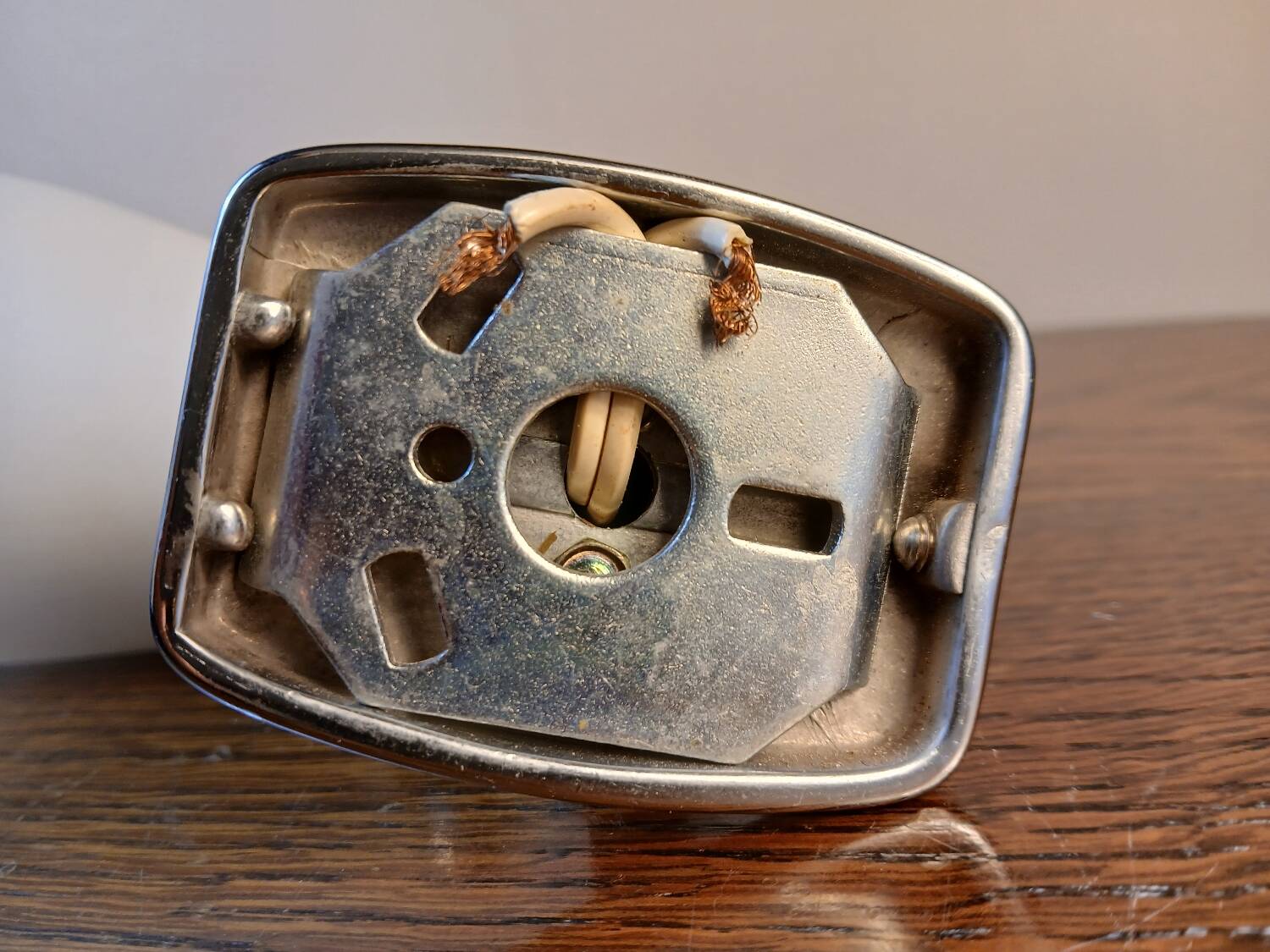 Adjustable wall light in opal glass and chrome-plated metal, Italy, ve