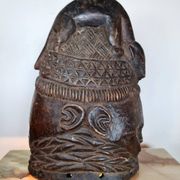 Hemba Helmet, Suku