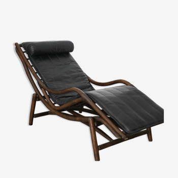 Rattan chaise longue