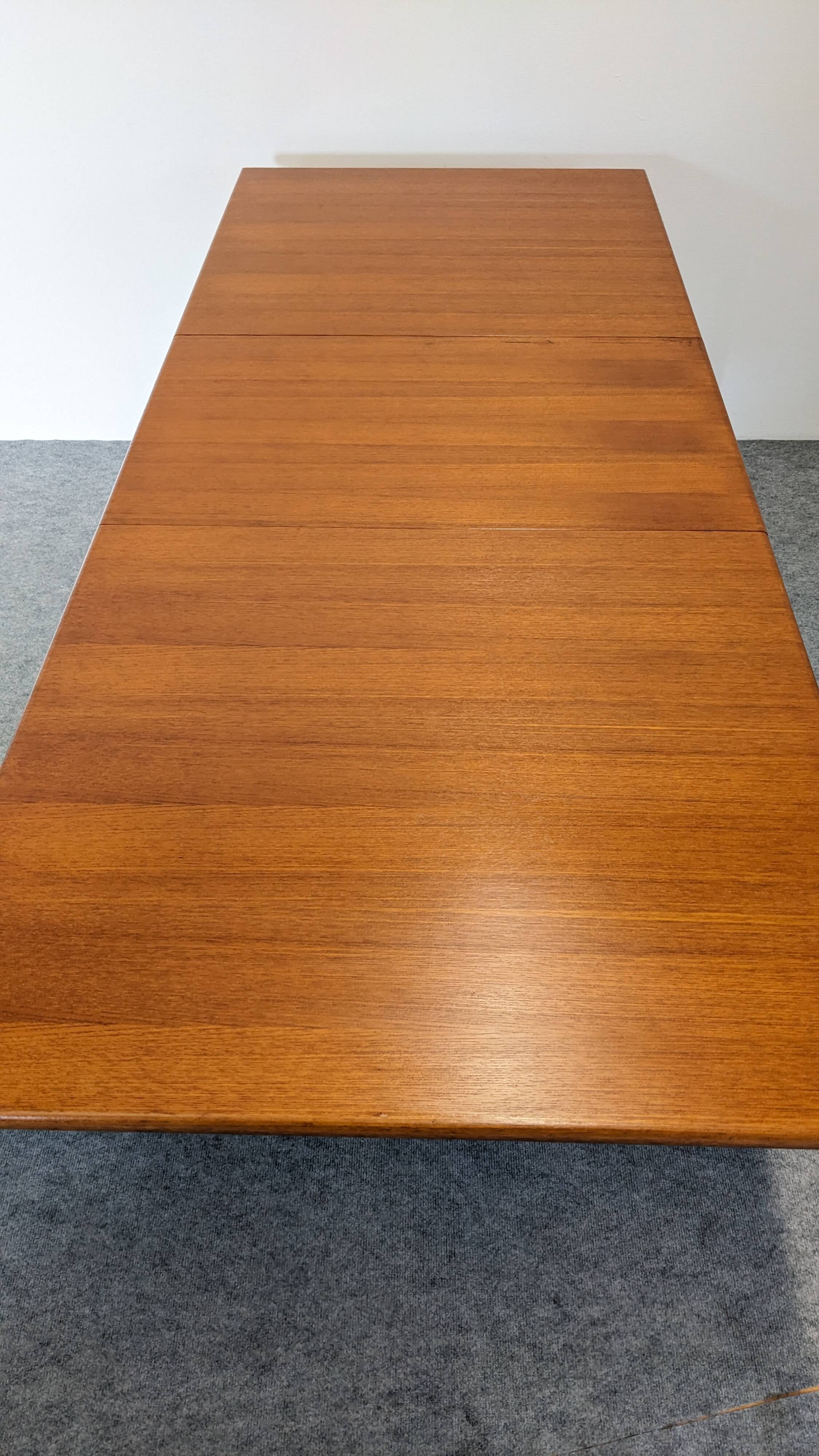 Extendable Scandinavian teak dining table, circa 1960