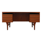 Bureau danois en teck par Vald Mortensen pour Odense, années 1960