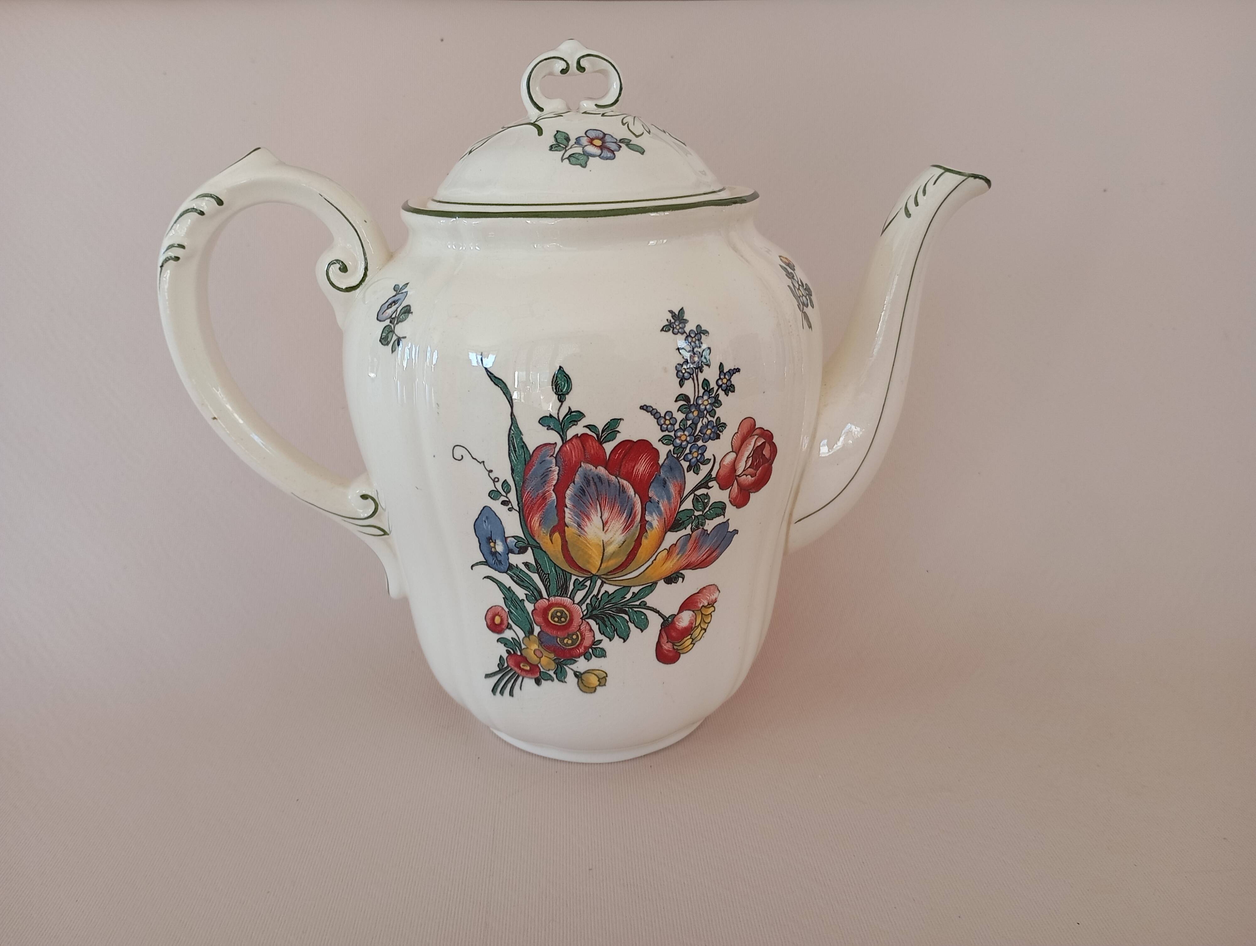 Jug Villeroy & Boch Mettlach 1562 Old Strasbourg