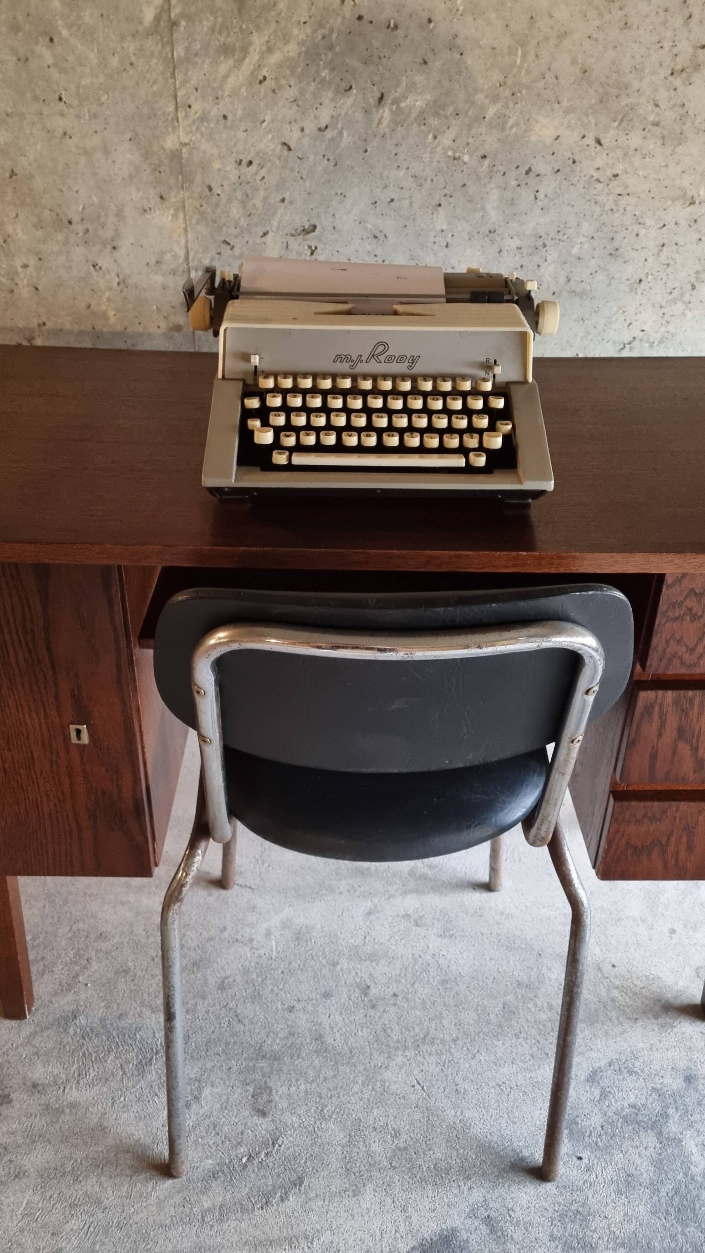 Bureau en placage de palissandre vintage